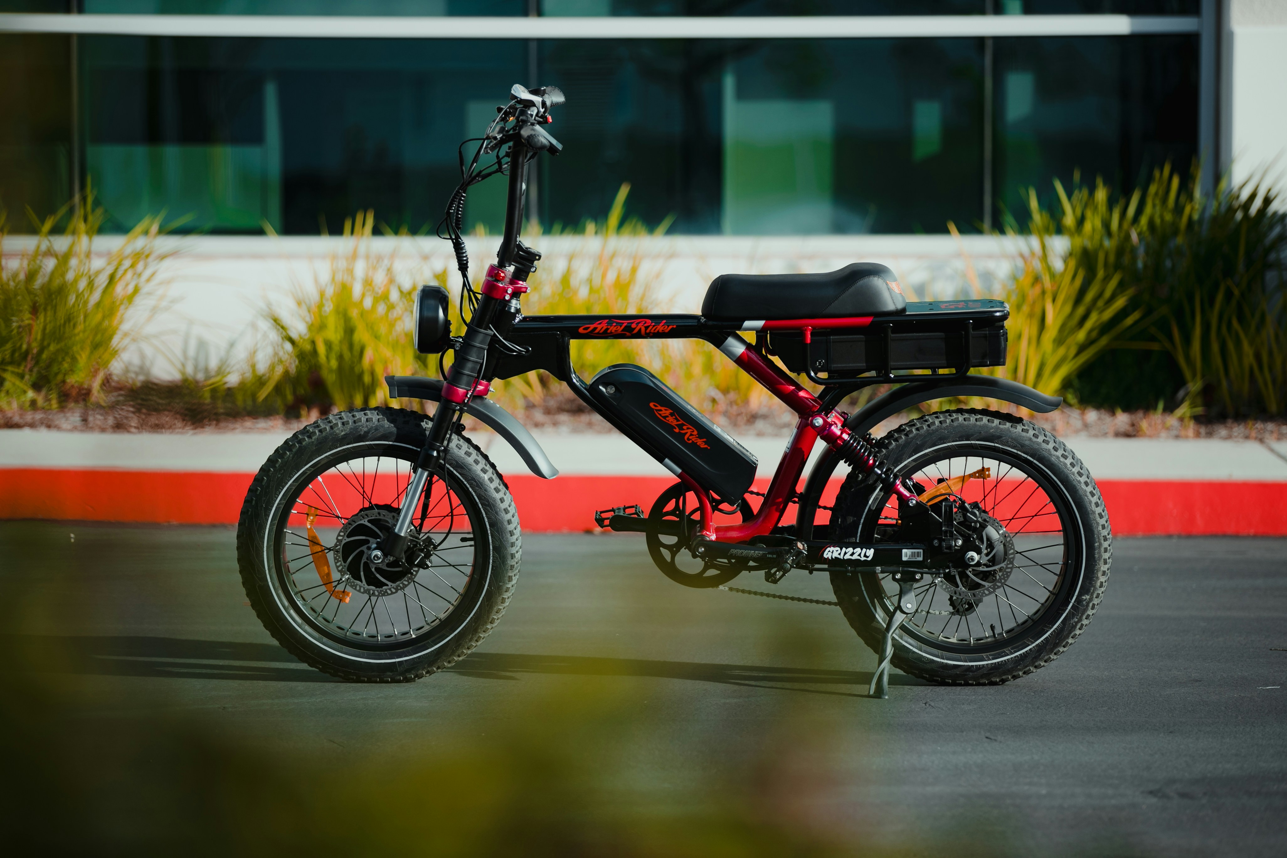 電気自動車のタイヤは特殊？EV専用タイヤの必要性と性能差関連画像