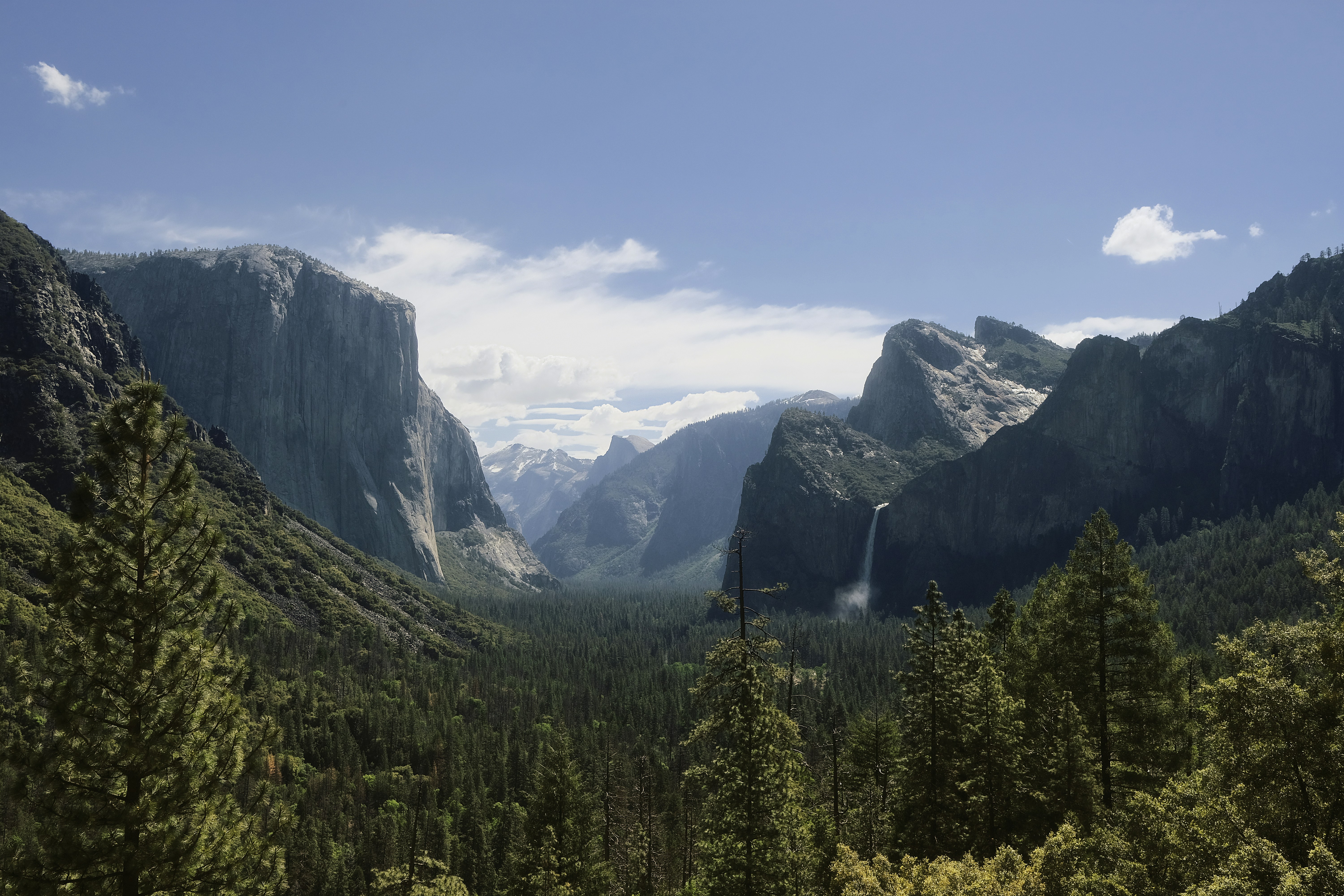 It's a classic but Tunnel View in Yosemite National Park is a sight to behold. One of the most beautiful places I have ever been to.