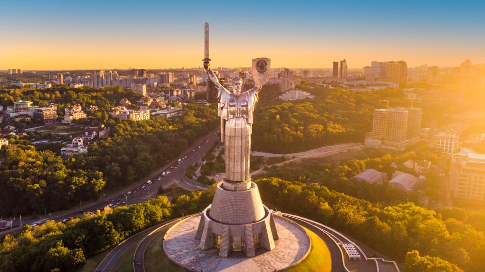 the statue of christ in the center of a city