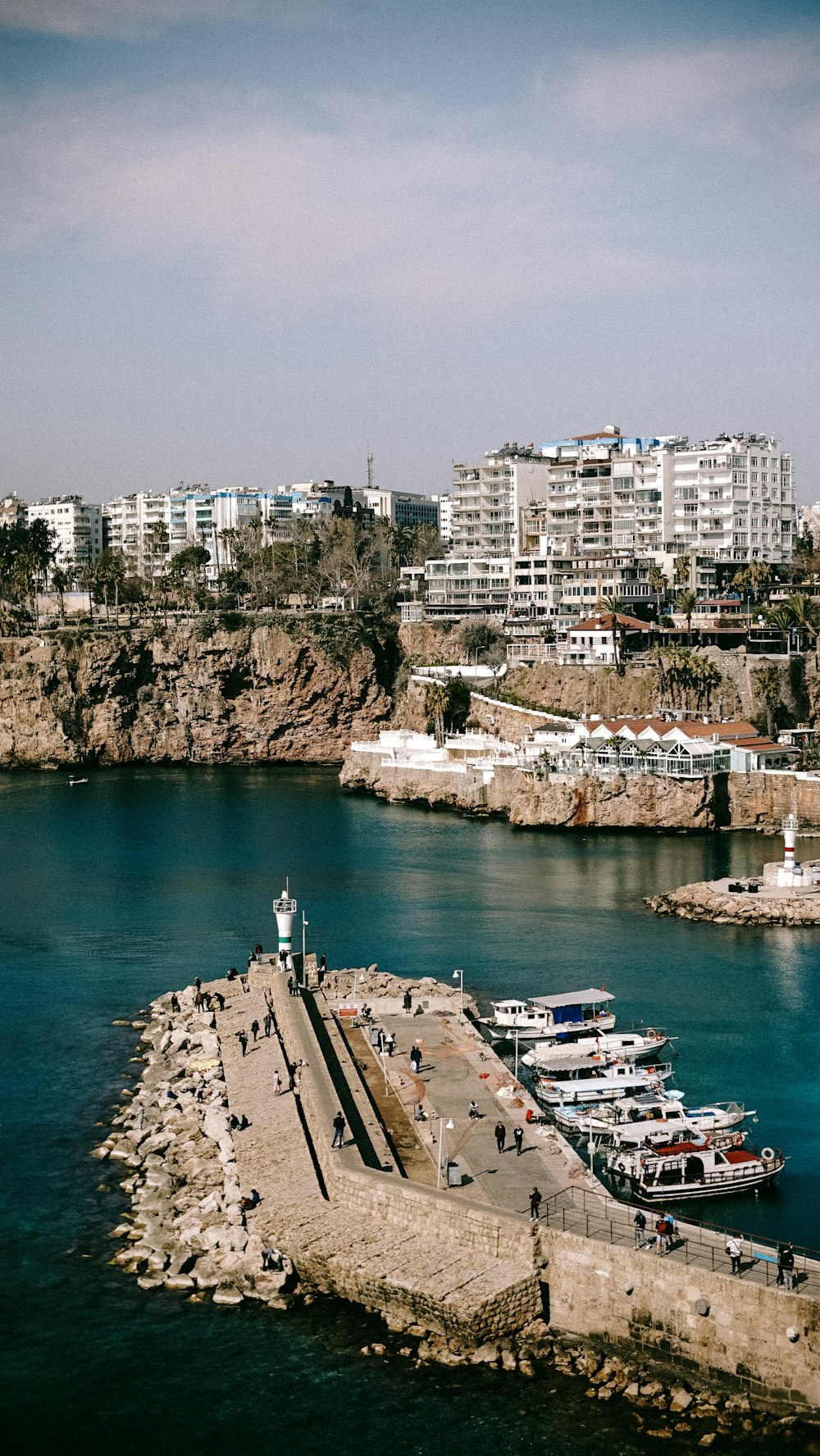 a body of water with a bunch of boats in it