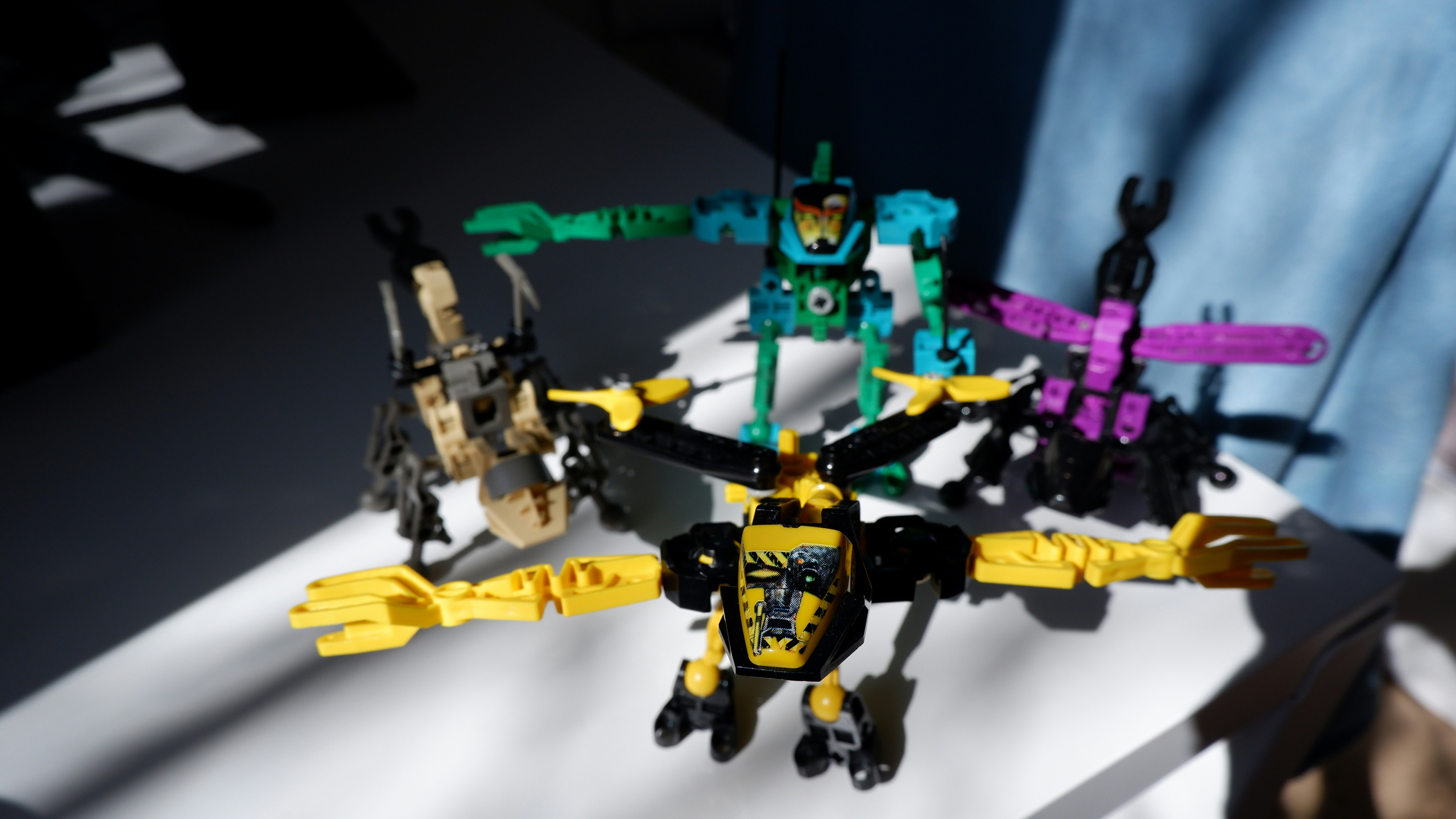 LEGO Slizer toys: Rock Throwbot, Jungle Throwbot, Judge Throwbot, Energy Throwbot. Focus on Judge.