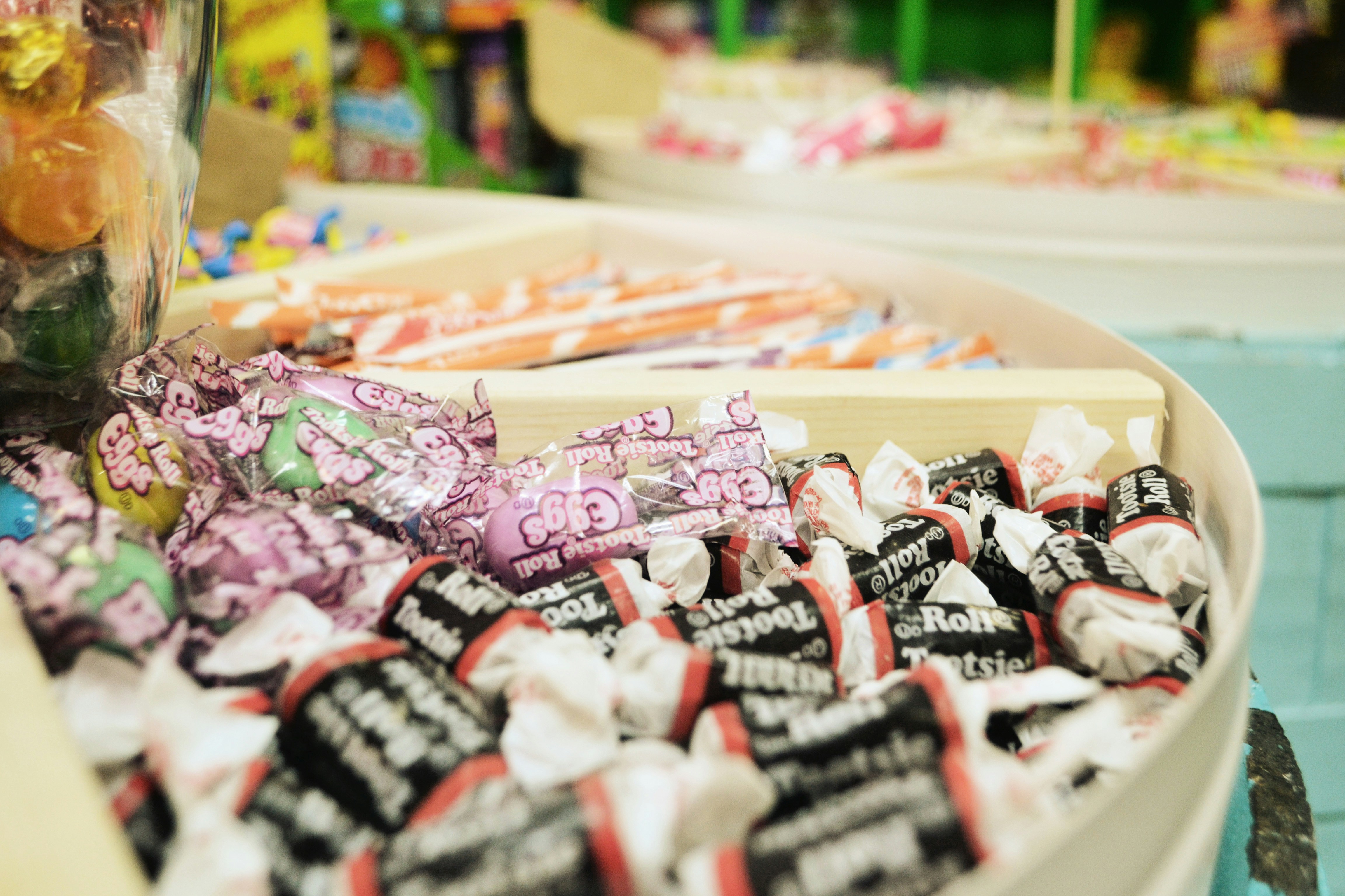 Gros plan d’un plateau de bonbons