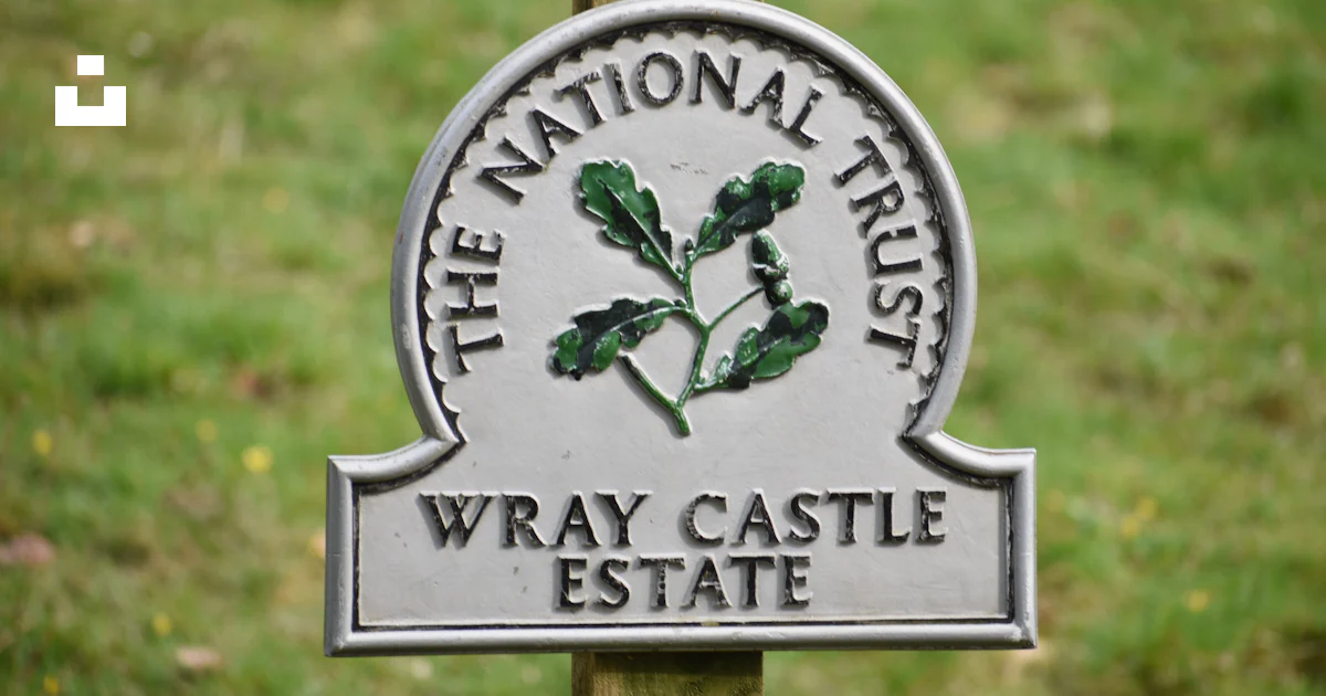 A sign that says the national trust way castle estate photo – Free Wray ...