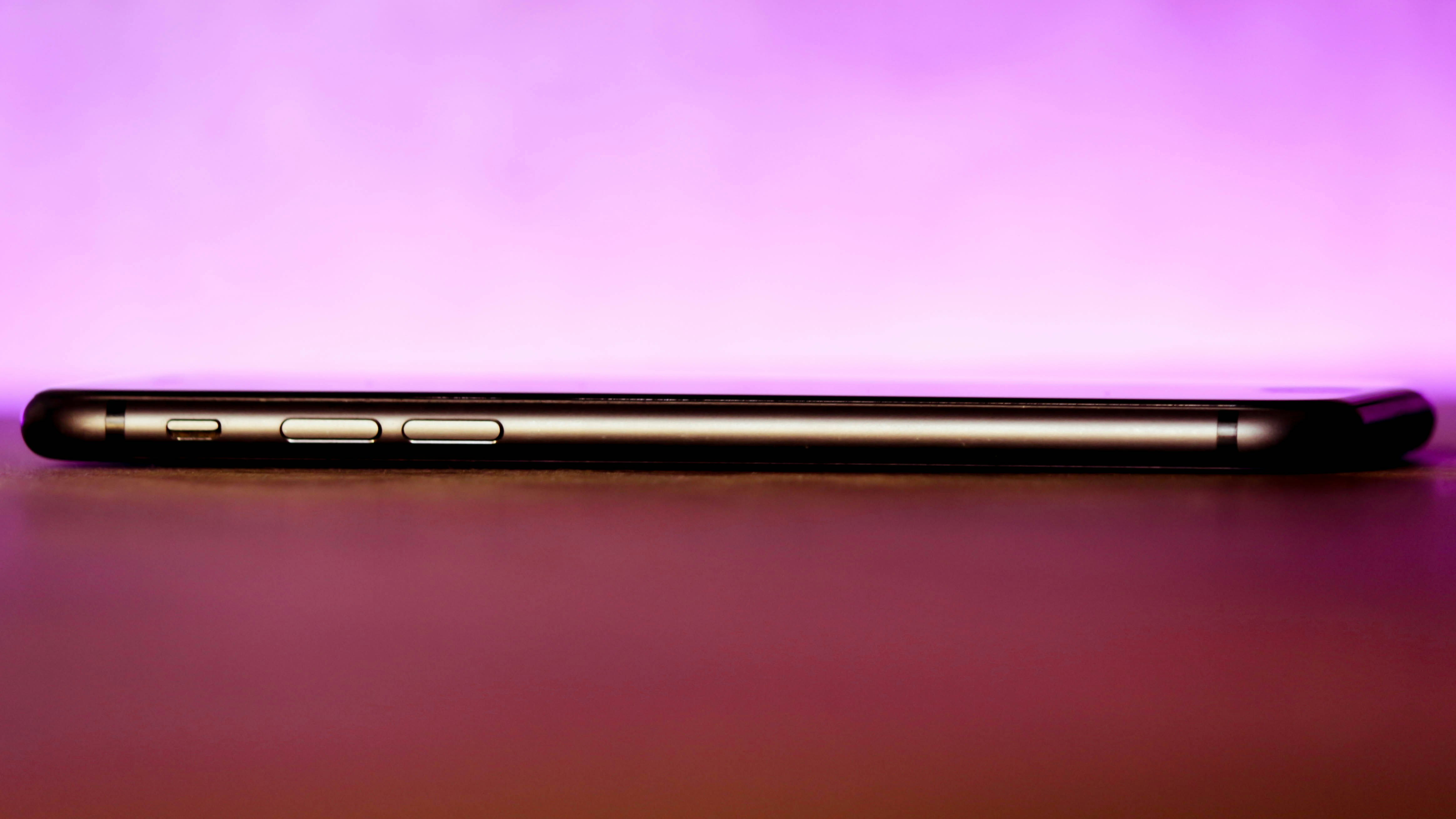 IPHONE 8