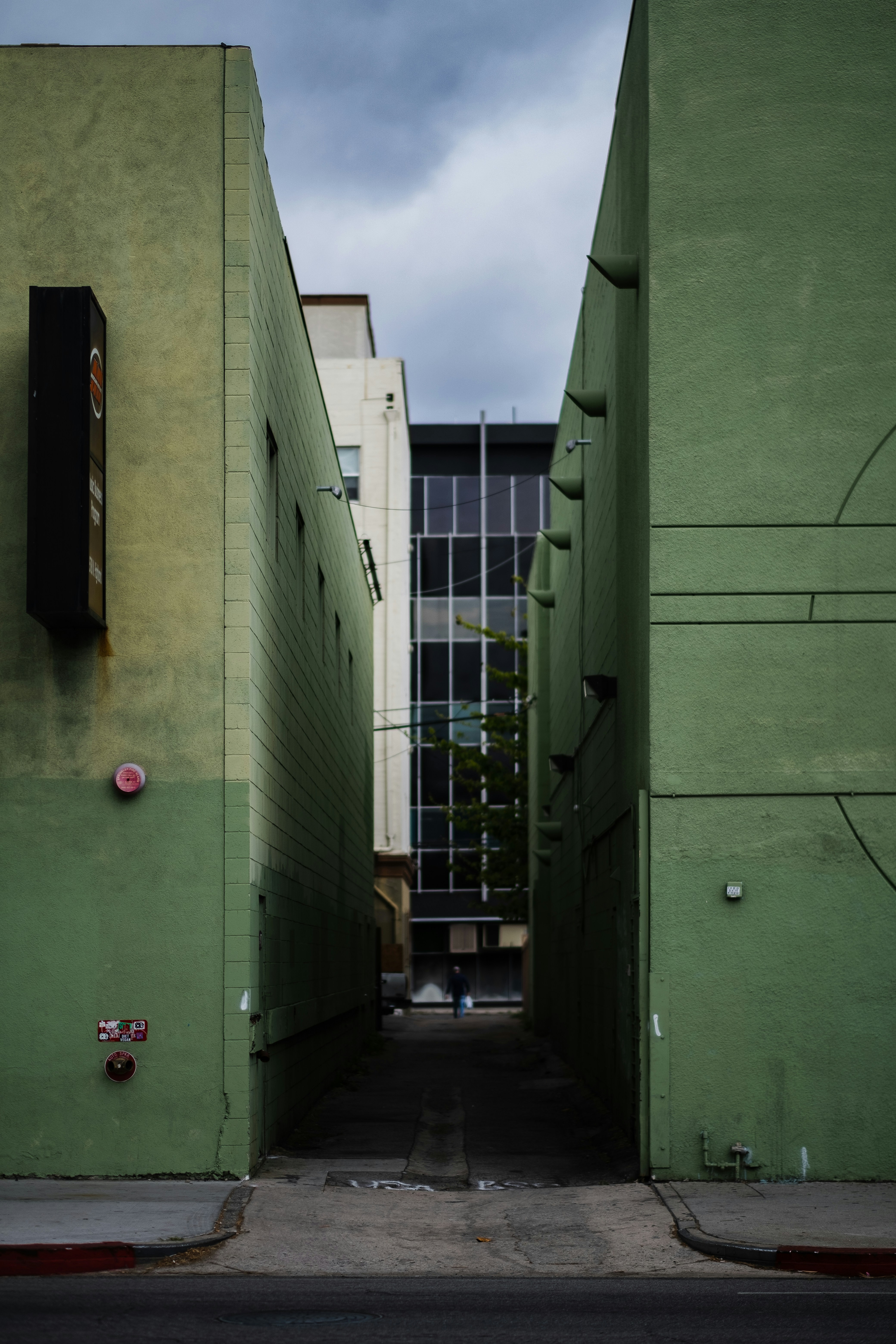 Testing the Panasonic Lumix ZS200/TZ200 at the Los Angeles Museum of the Holocaust