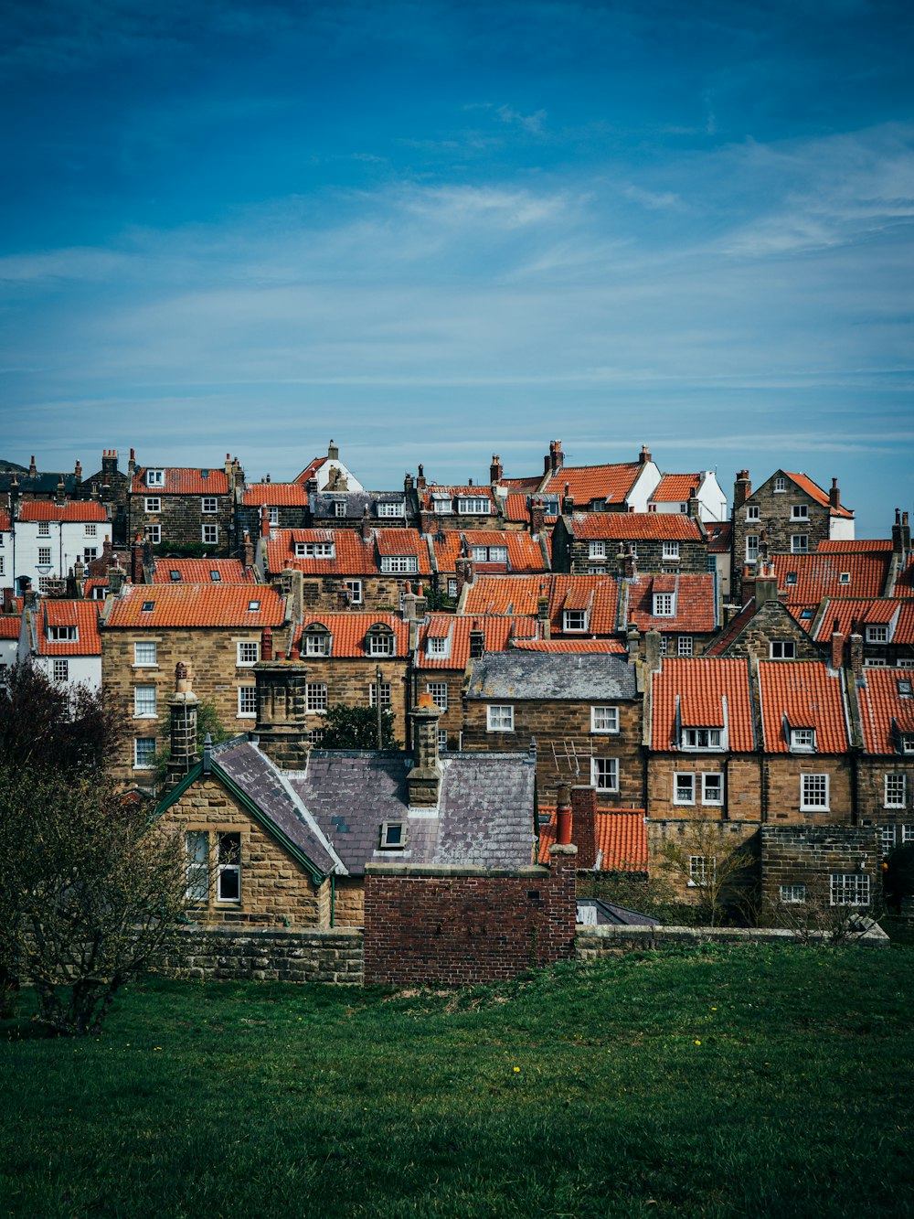 a group of buildings that are next to each other