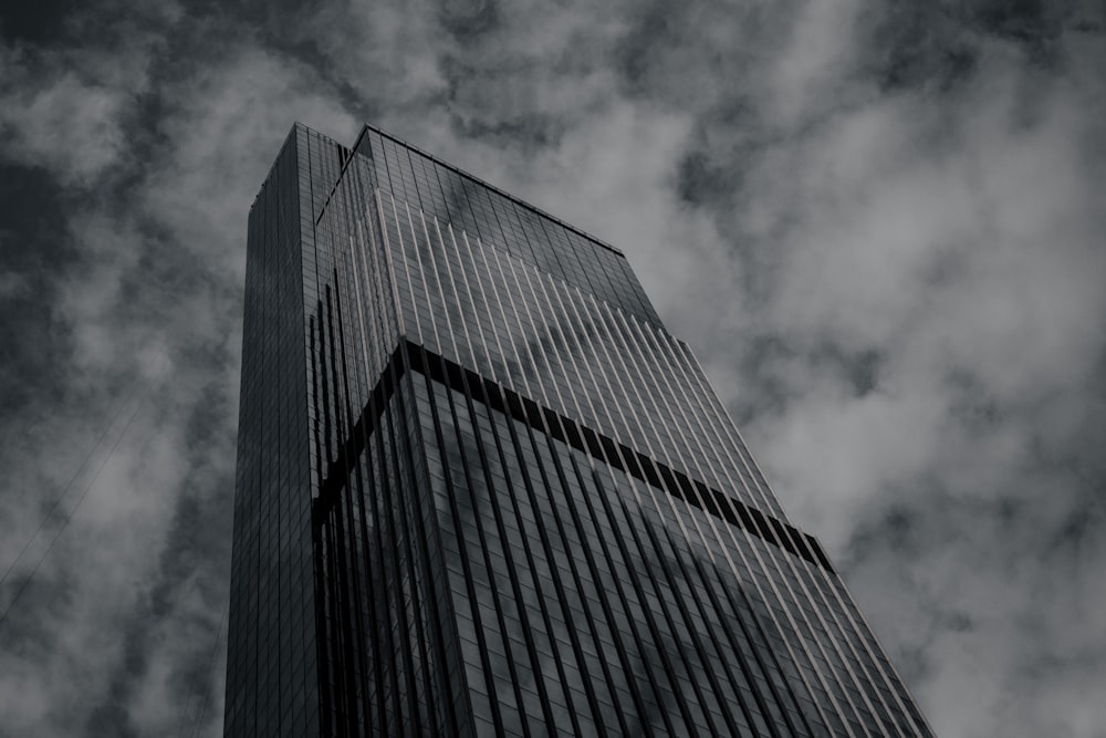 a black and white photo of a tall building