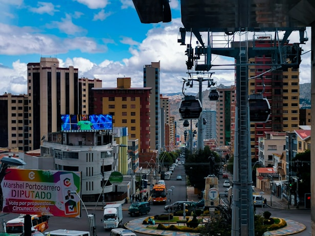a city street filled with lots of traffic