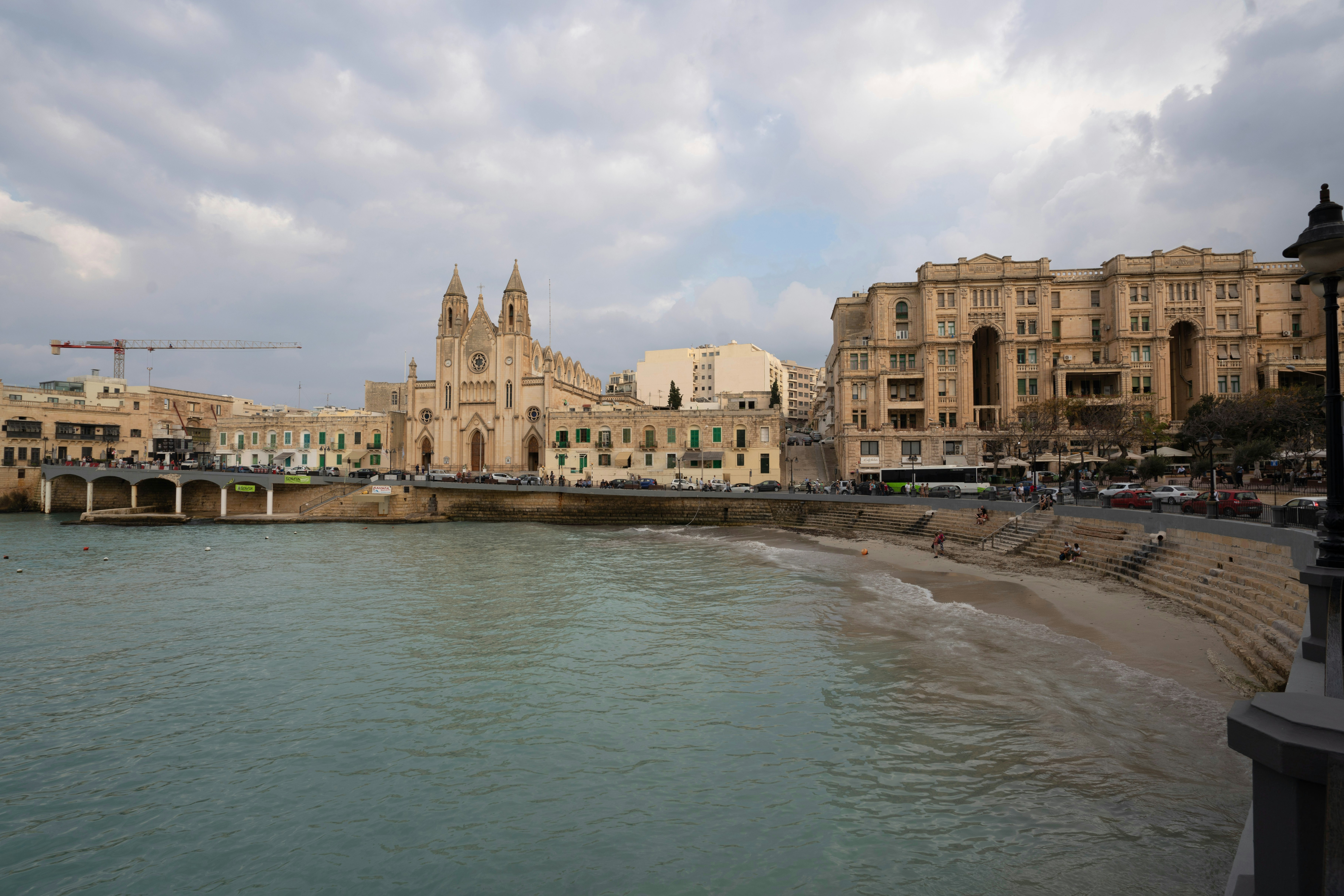 Photo by datingjungle