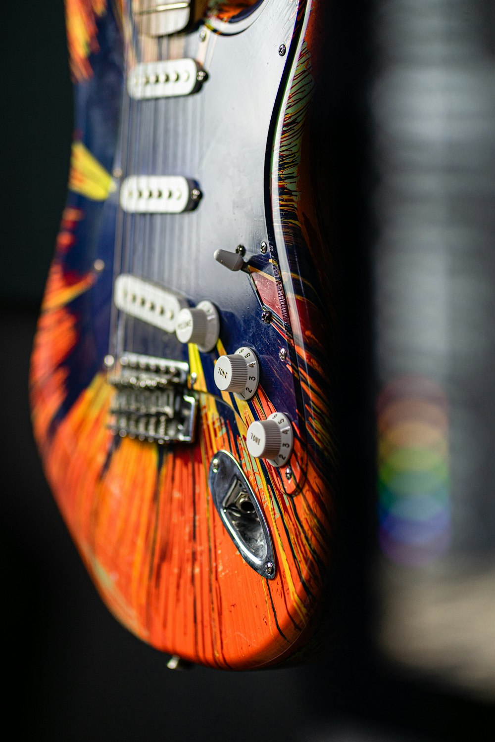 a close up of an electric guitar neck