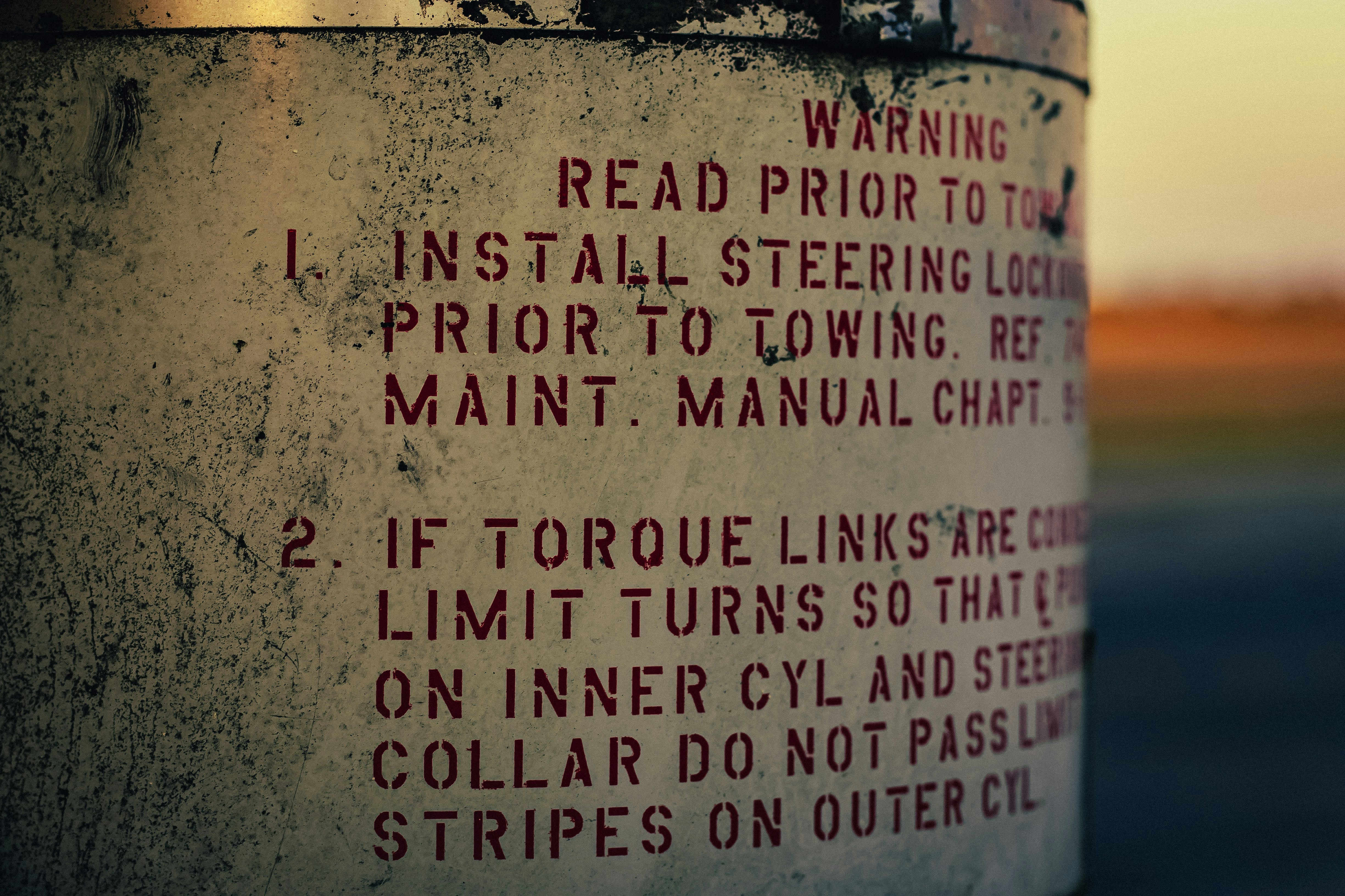 gray computer monitor