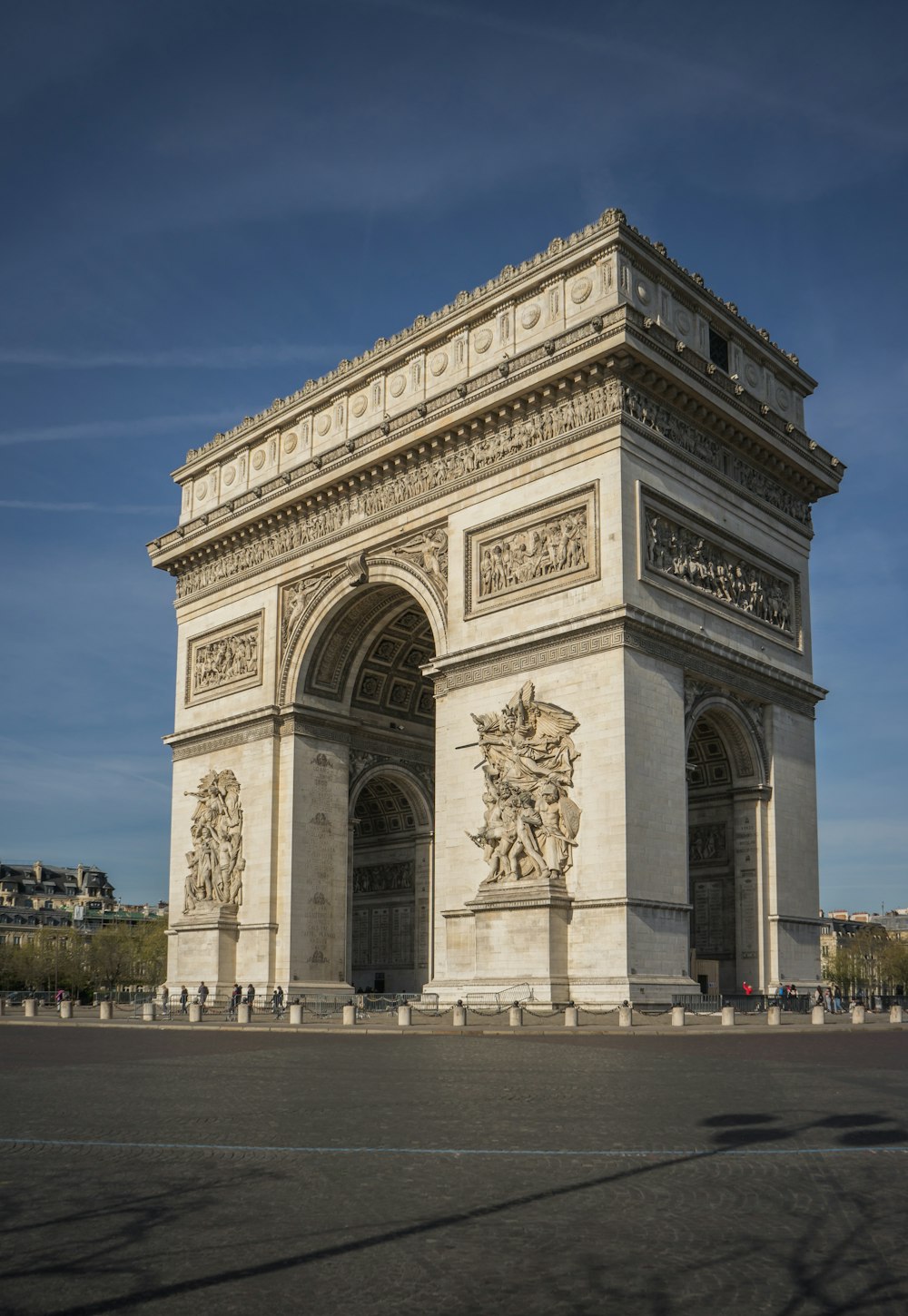 the arc of triumph in paris, france