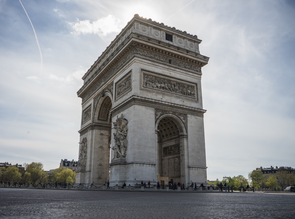 the arc of triumph in paris, france