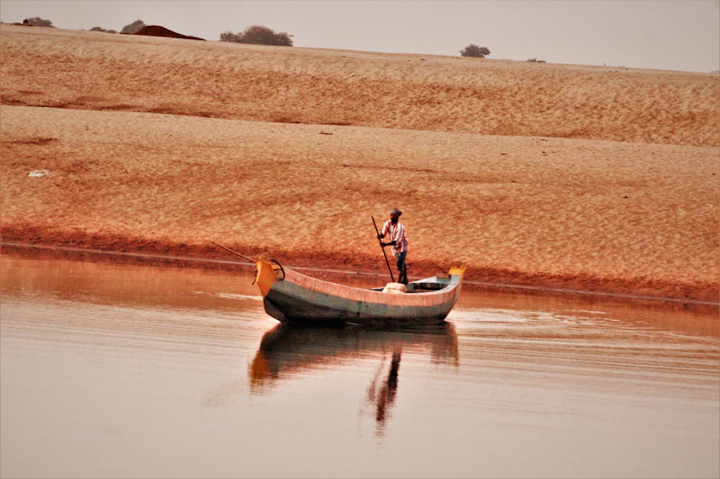 Best Solo Traveler Spots in Rajahmundry: Where to Eat, Drink, and Connect