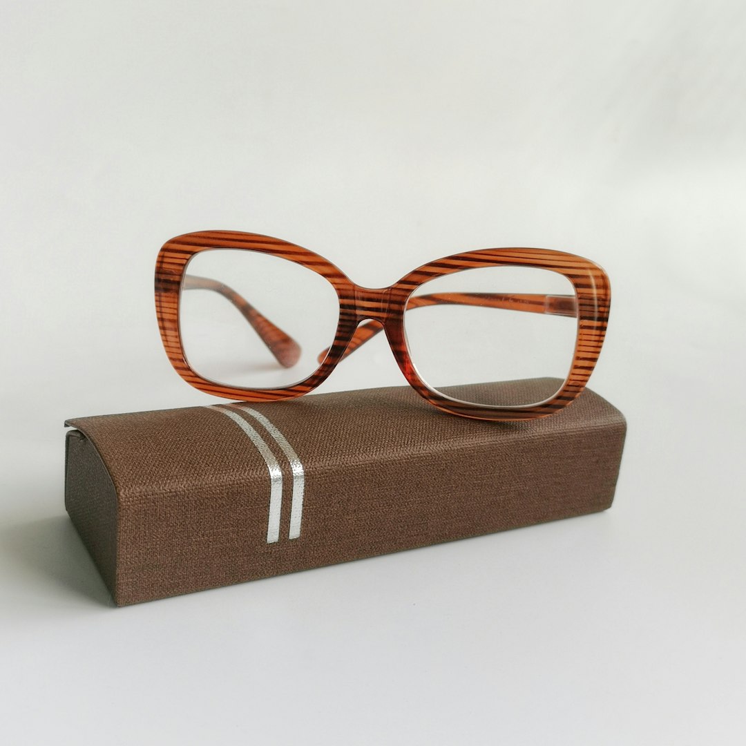How Smart Frame Choices Make Your Prescription Eyeglasses Feel Like Magic