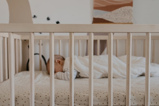 Best Travel Cribs: Pack N' Play vs. Lightweight Travel Crib