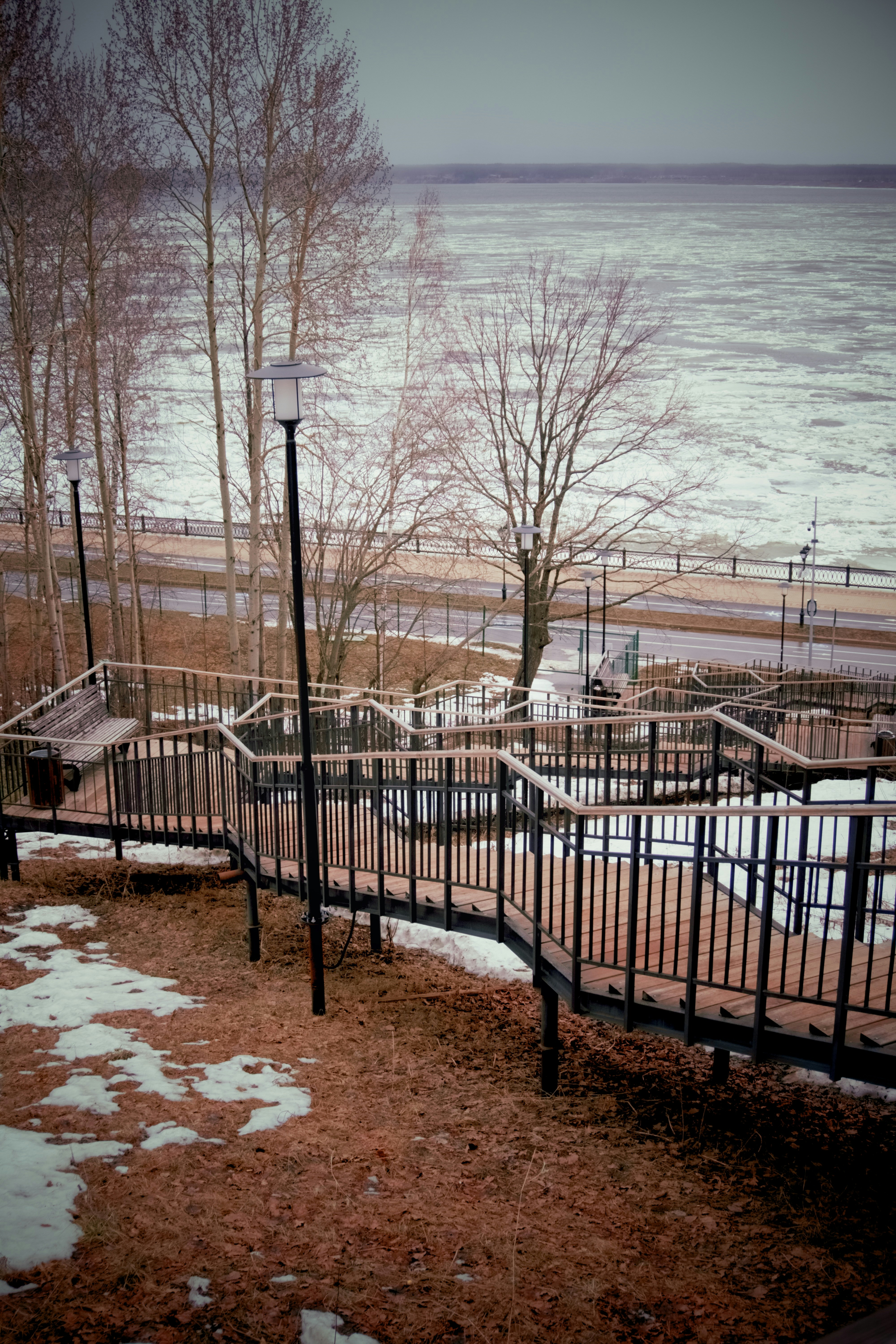 A deck overlooking a body of water photo – Free Grey Image on Unsplash
