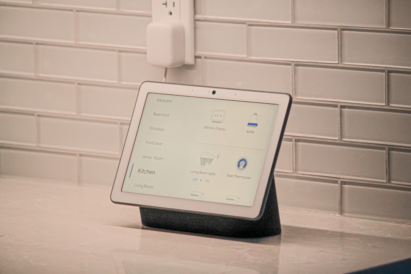 Tablet mit Steueroberfläche für Raumklima