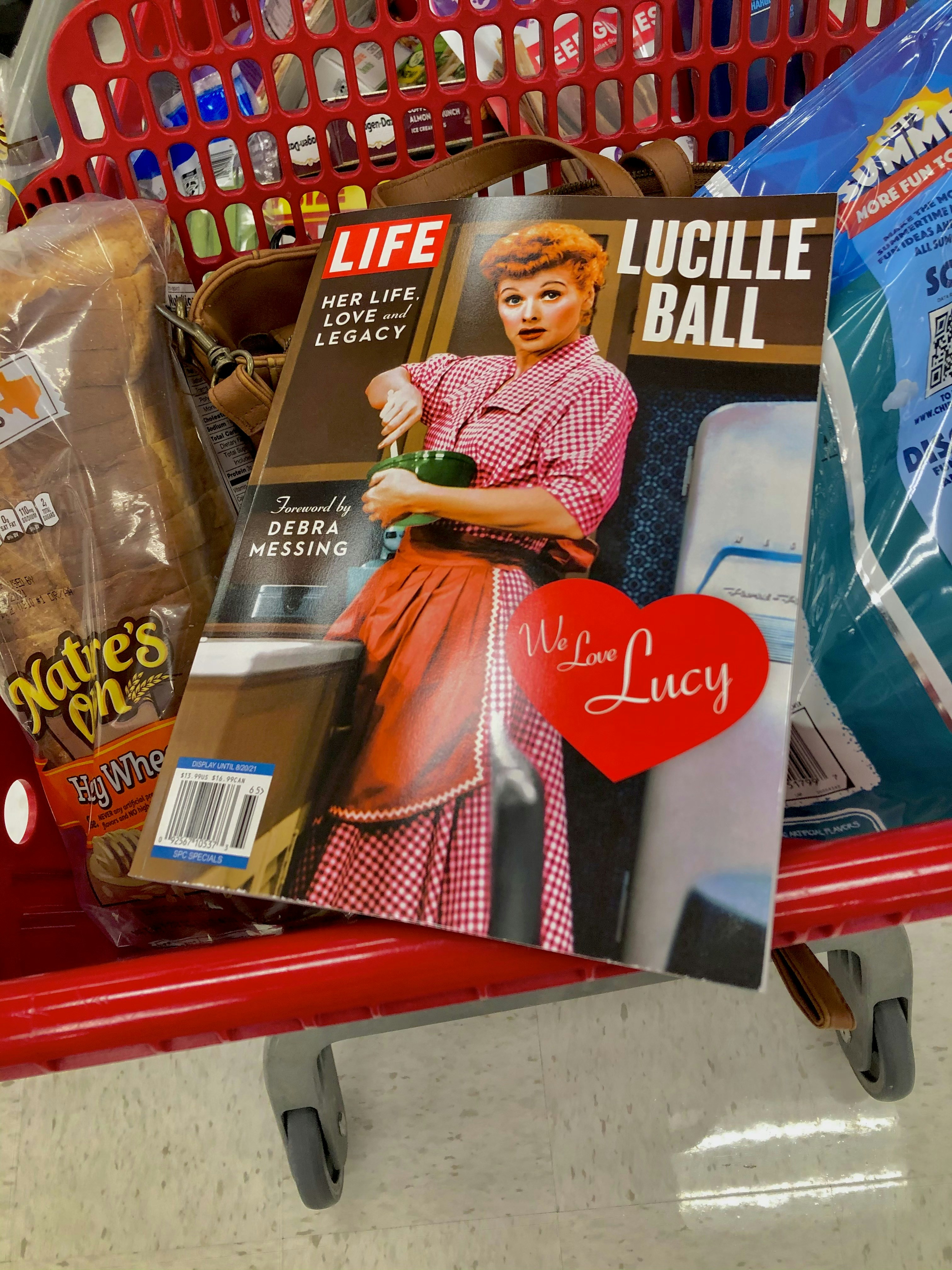 photo-1650724134468-e8bbacd4773b?ixid=M3wxMjA3fDB8MXxzZWFyY2h8MXx8bWFnYXppbmVzJTIwJUMzJUE5cm90aXF1ZXN8ZW58MHx8fHwxNzcwMTIwNzYyfDA\u0026ixlib=rb-4.1.0