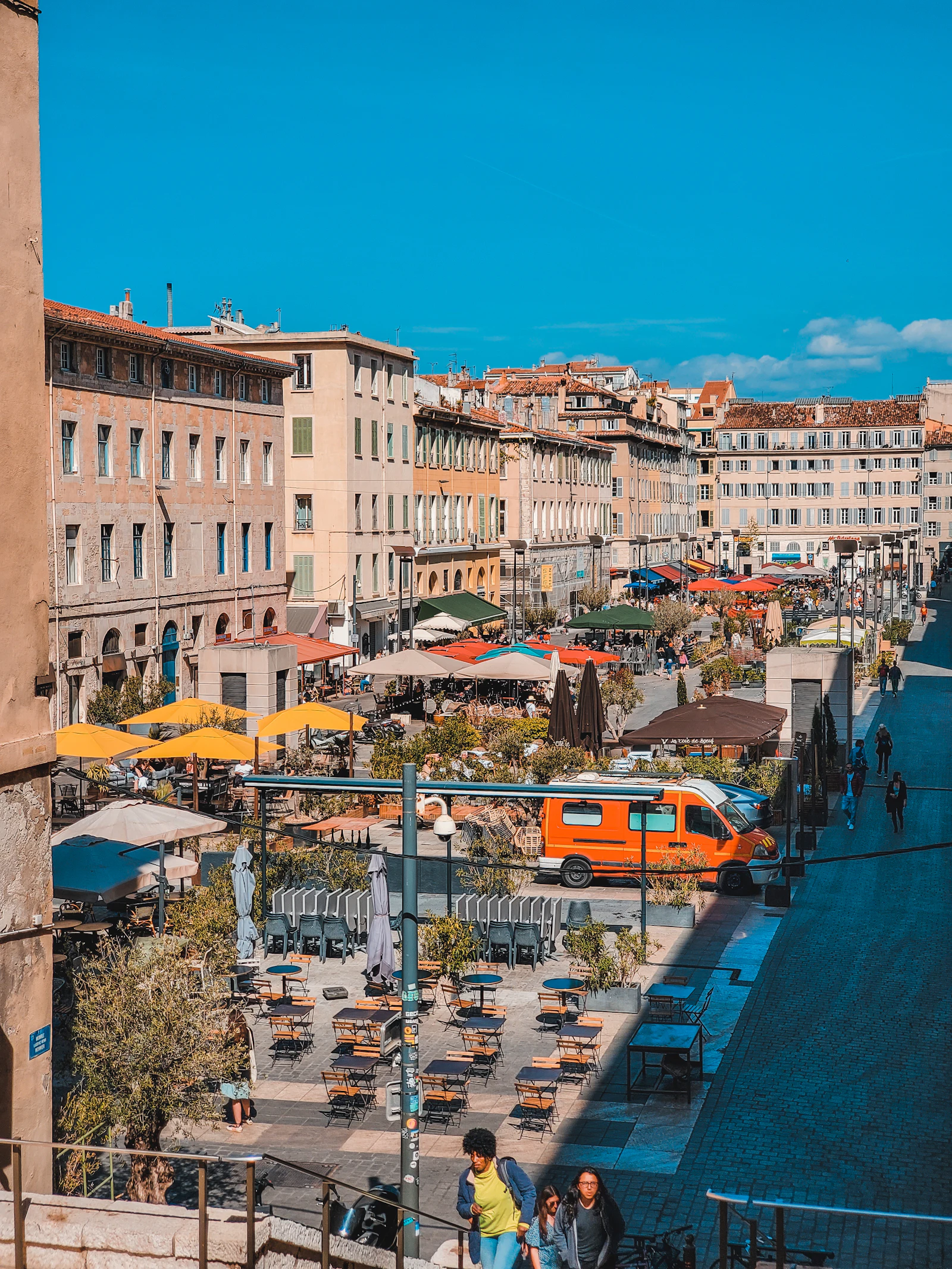Vendre un bien à Marseille en 2026 : prix, secteurs, délais