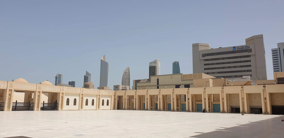 Luxury 2-Day Al Jahra Itinerary: Heritage & High-End Escapes