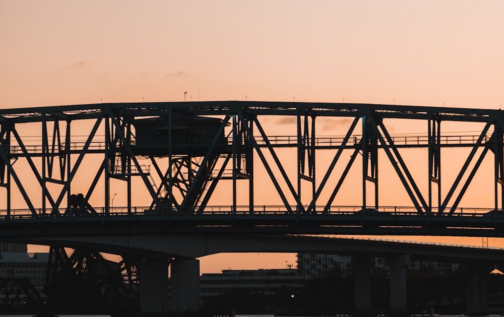 a large metal bridge