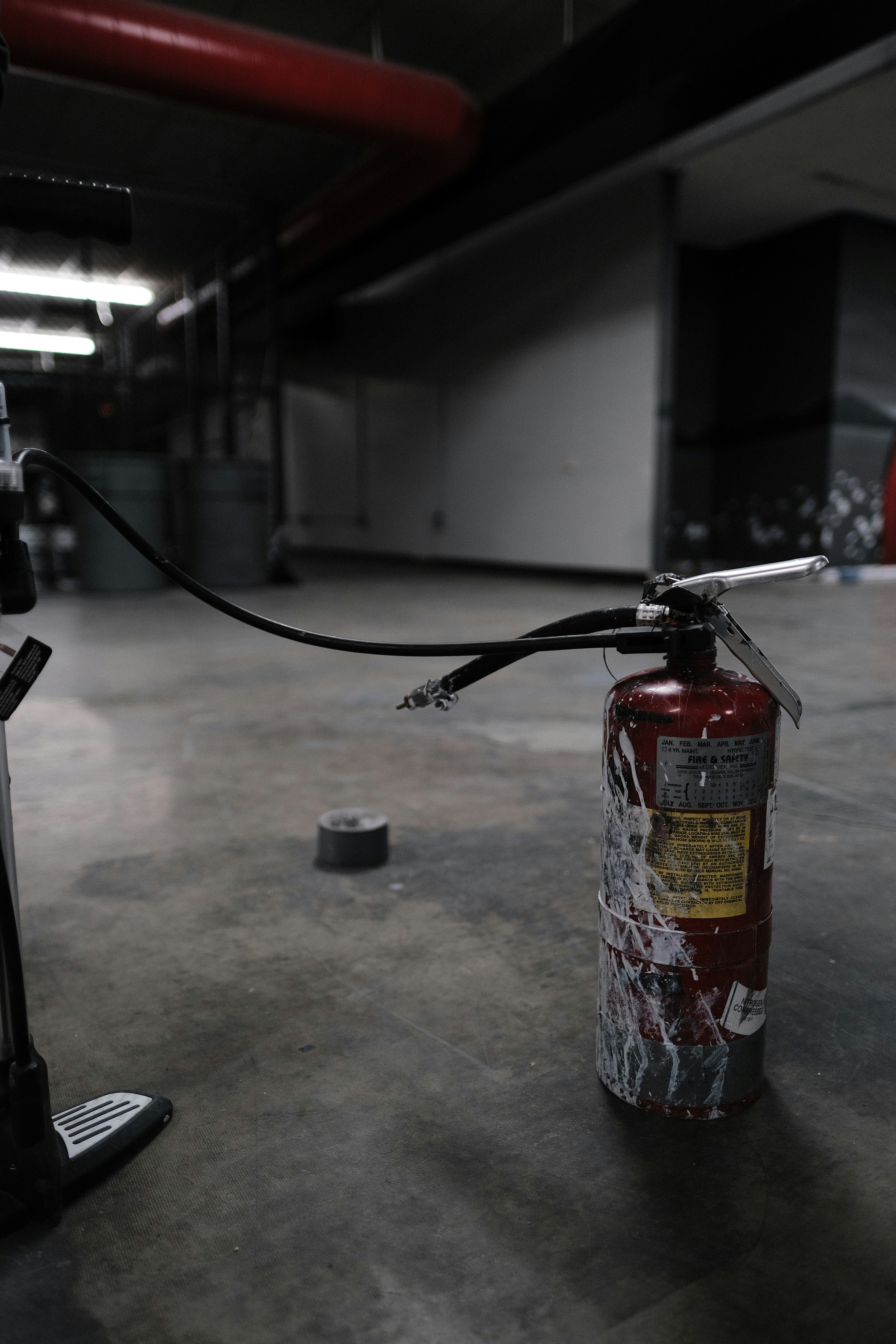 High-Pressure Fire Extinguisher