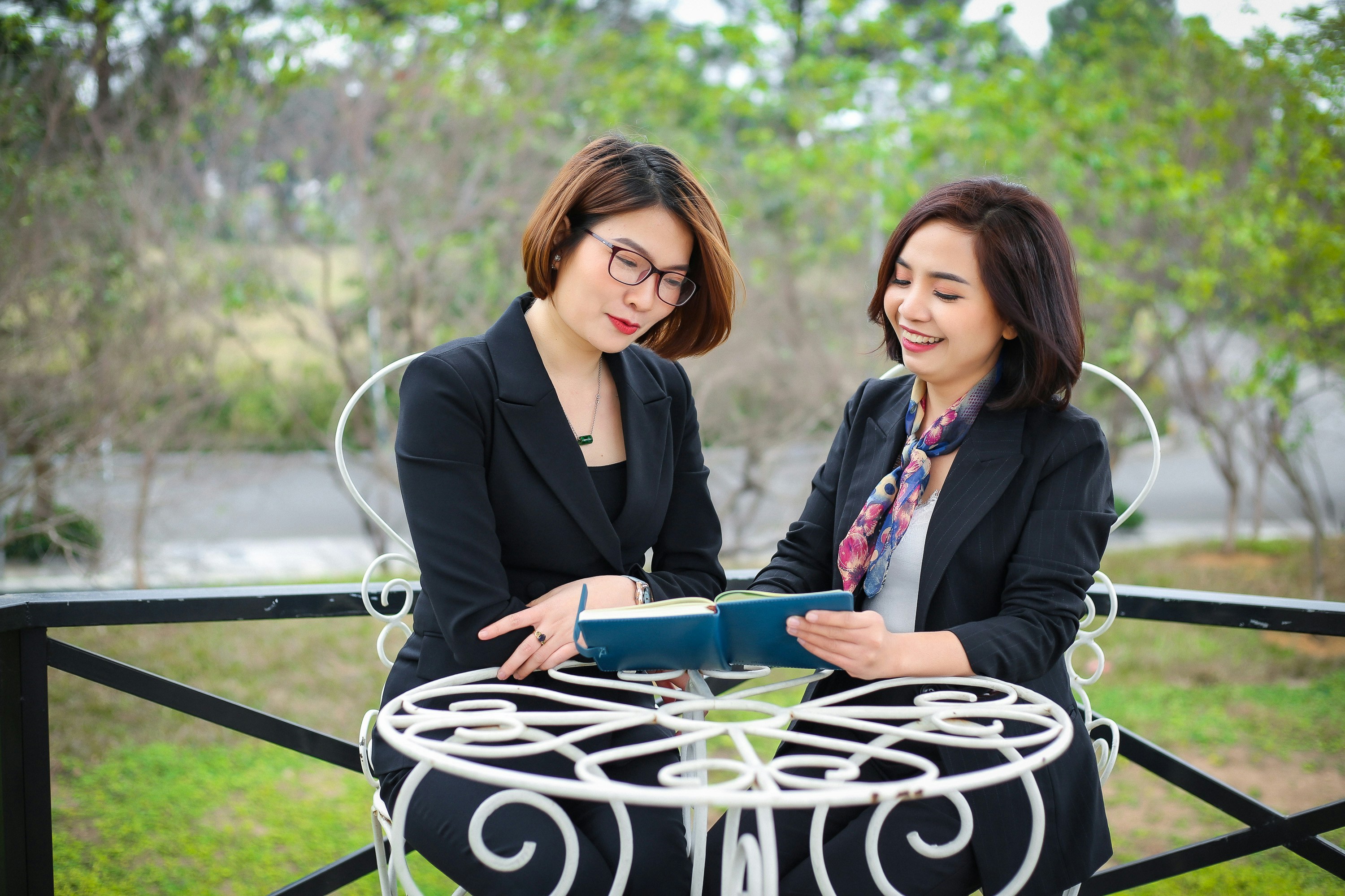 local vs global payroll providers