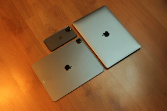 Professional iPhone, iPad, and MacBook hardware optimization.