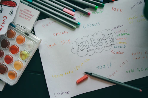 atelier art thérapie stylos papier Nîmes Laetitia Marchais
