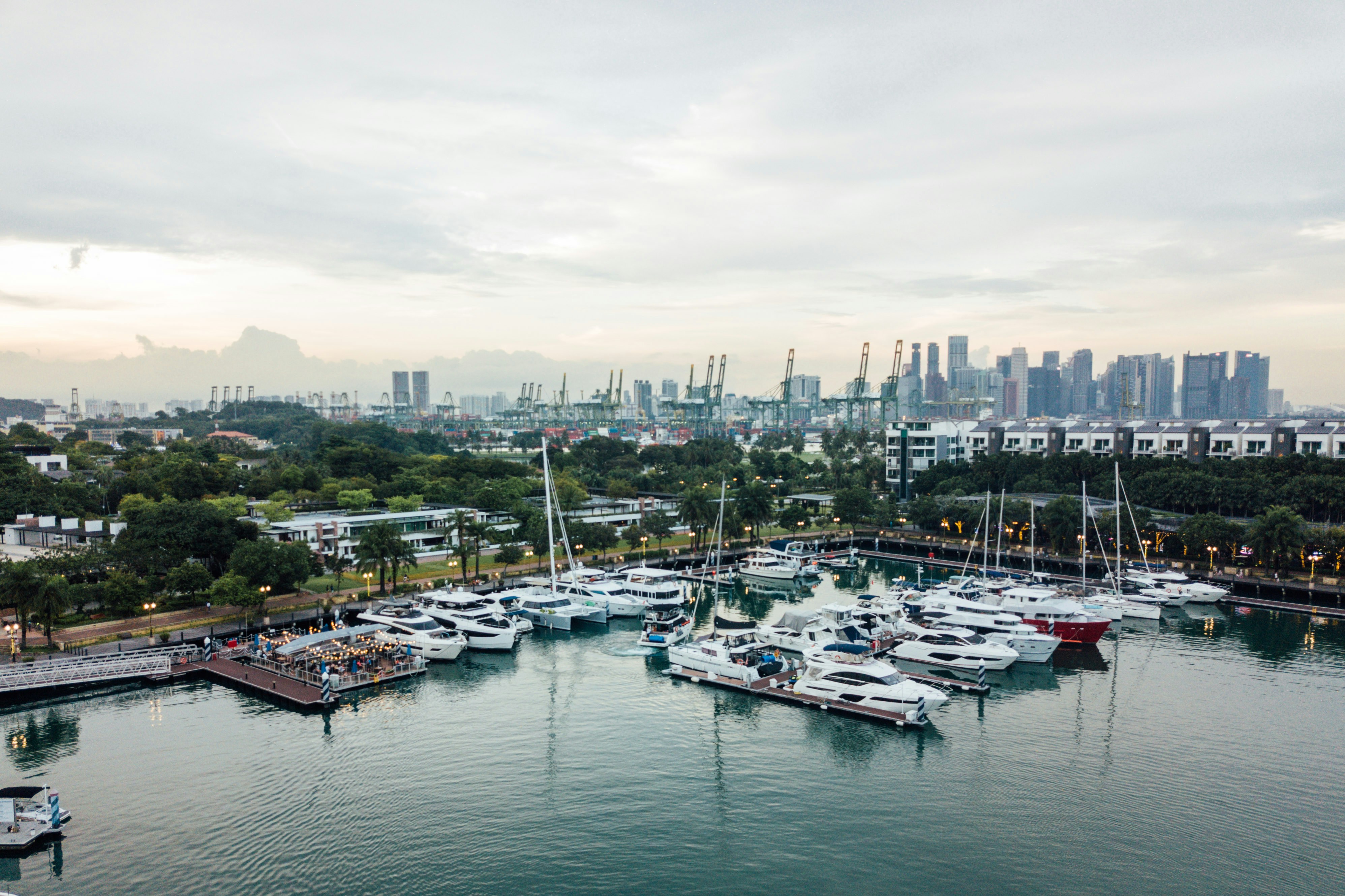 Photo by chuttersnap