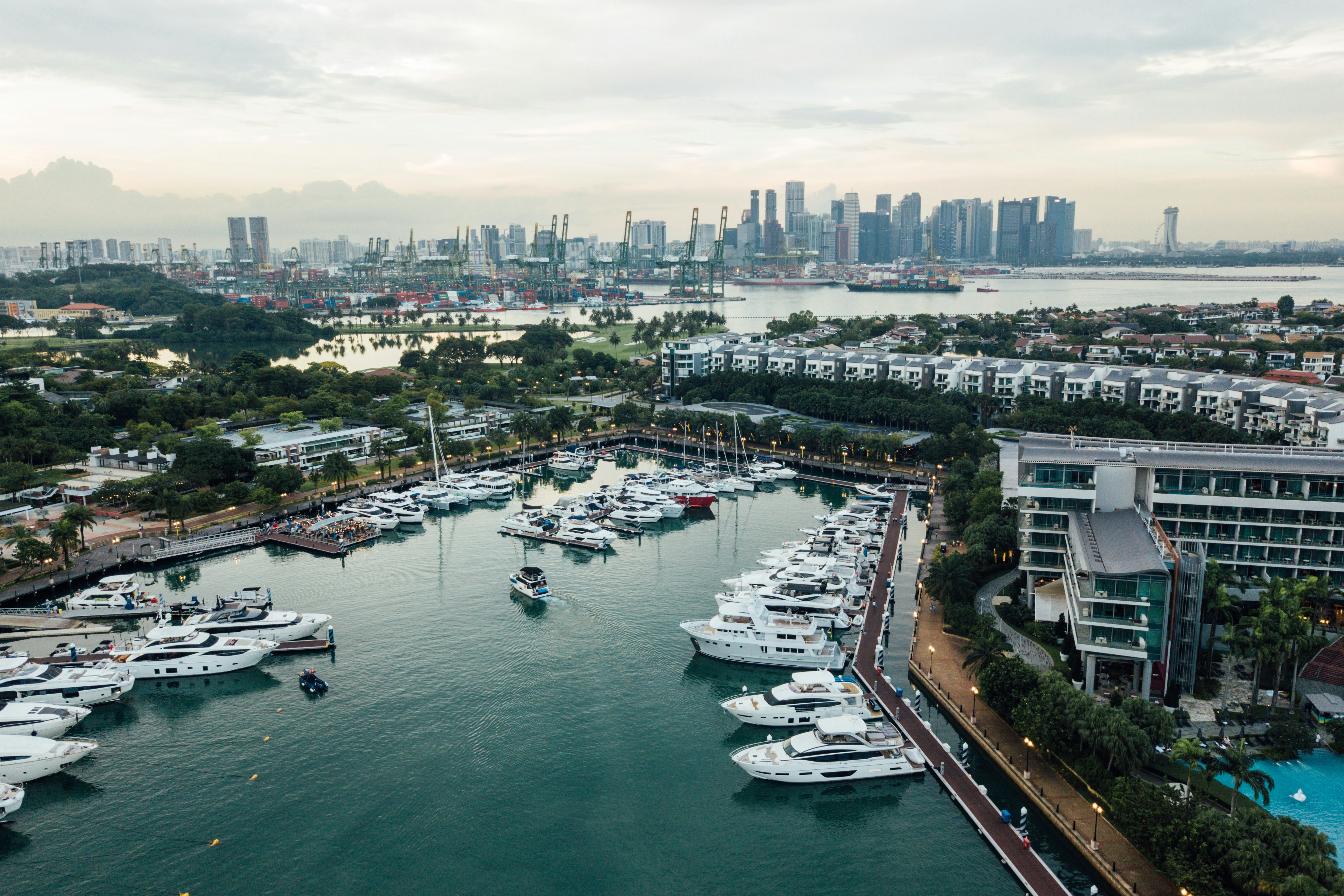 Photo by chuttersnap