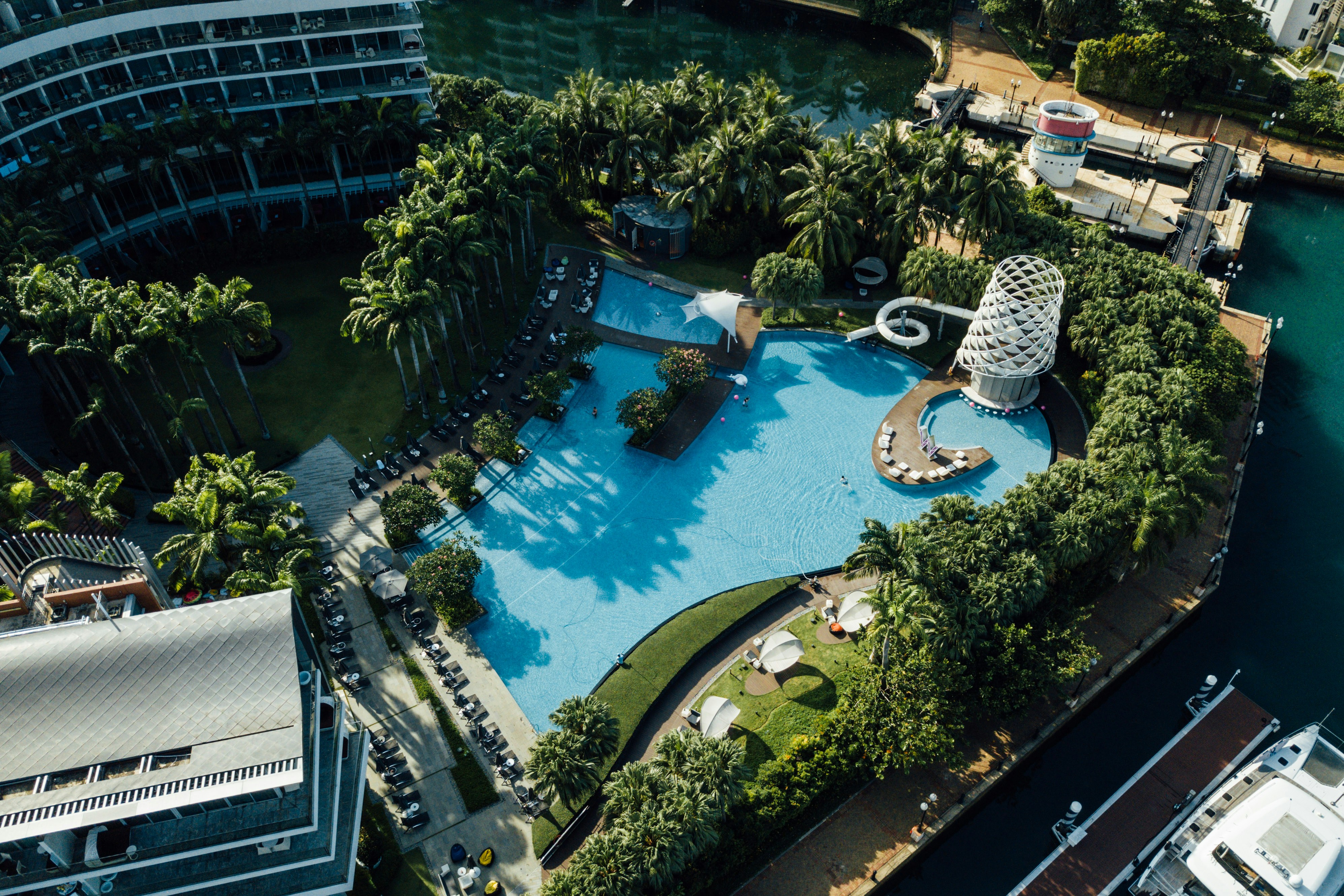 Photo by chuttersnap