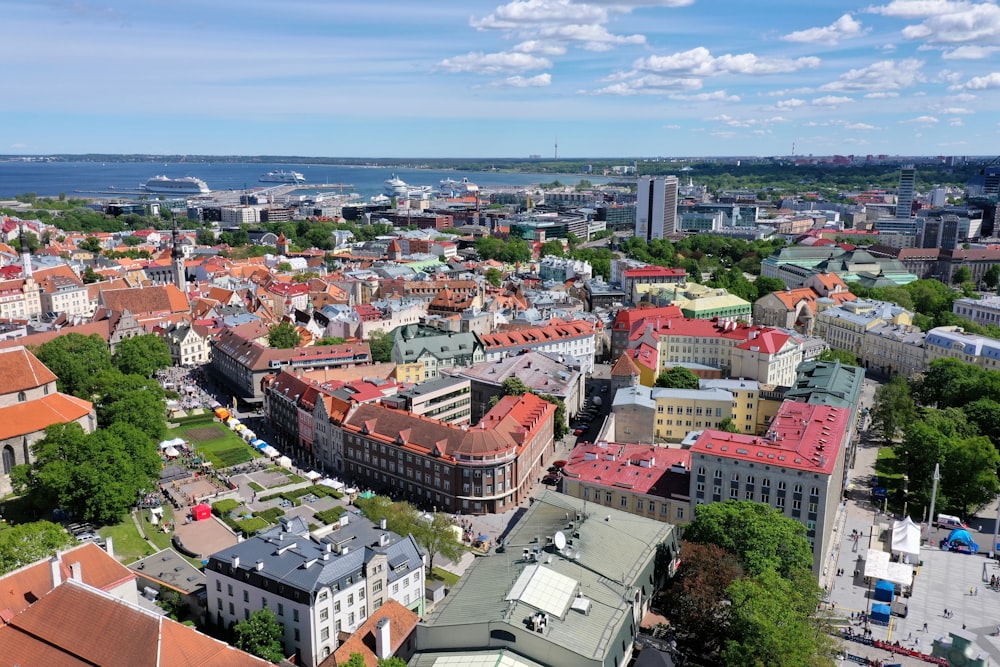 a city with many buildings