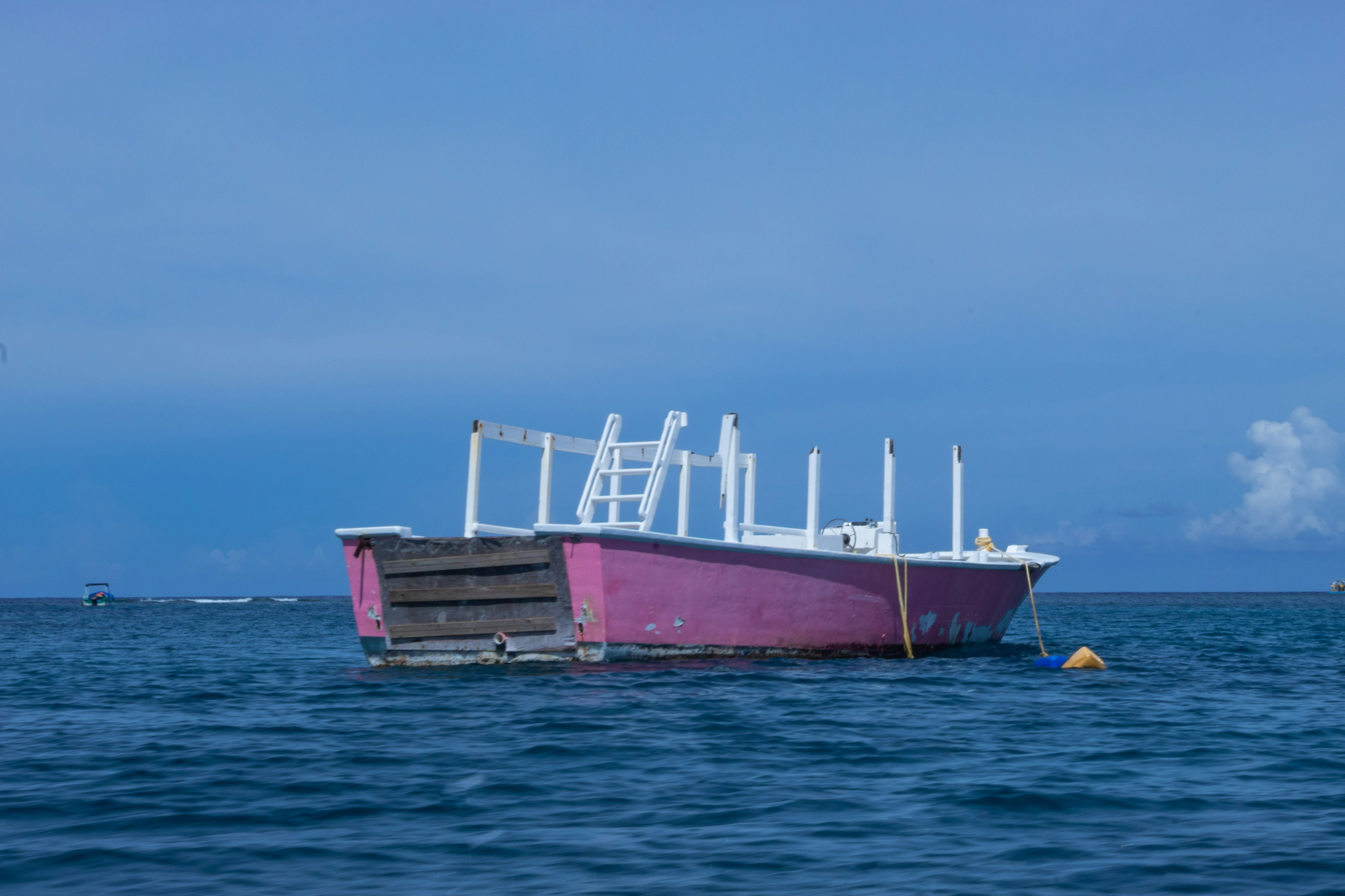 Una barca nell'acqua
