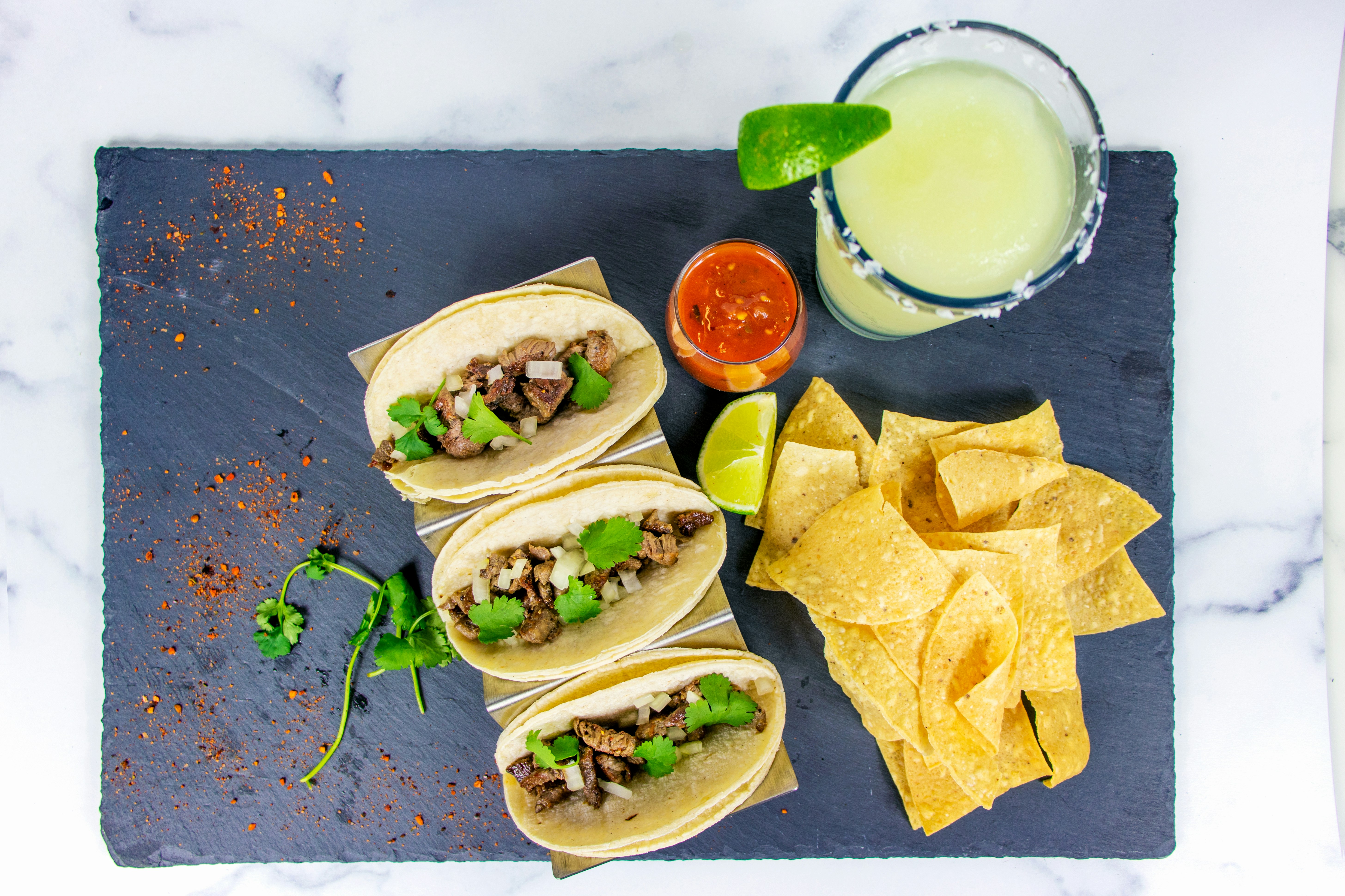 photo-1650939959602-d8b3e9d50083?ixlib=rb-4.0.3