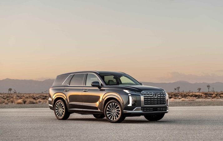 Exploring the Best Features of SUVs and Why Zameel Cars is Your Go-To for Used SUVs in Dubai