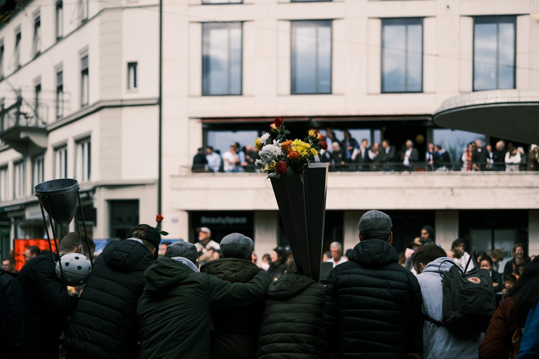 a group of people outside,