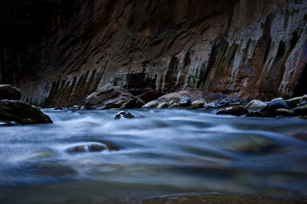 a river flowing through a canyon