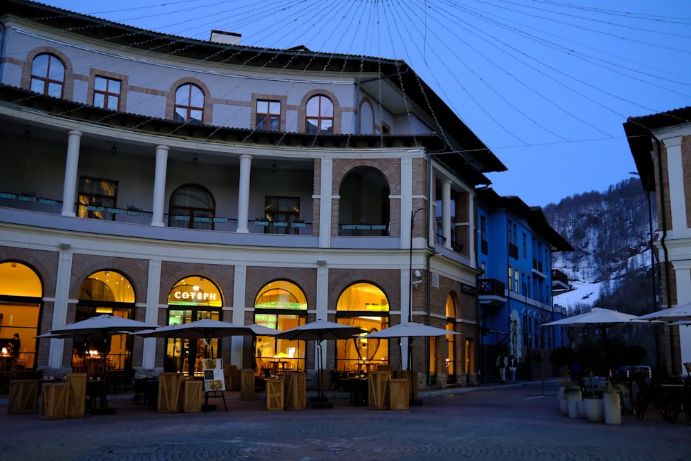 a building with many windows