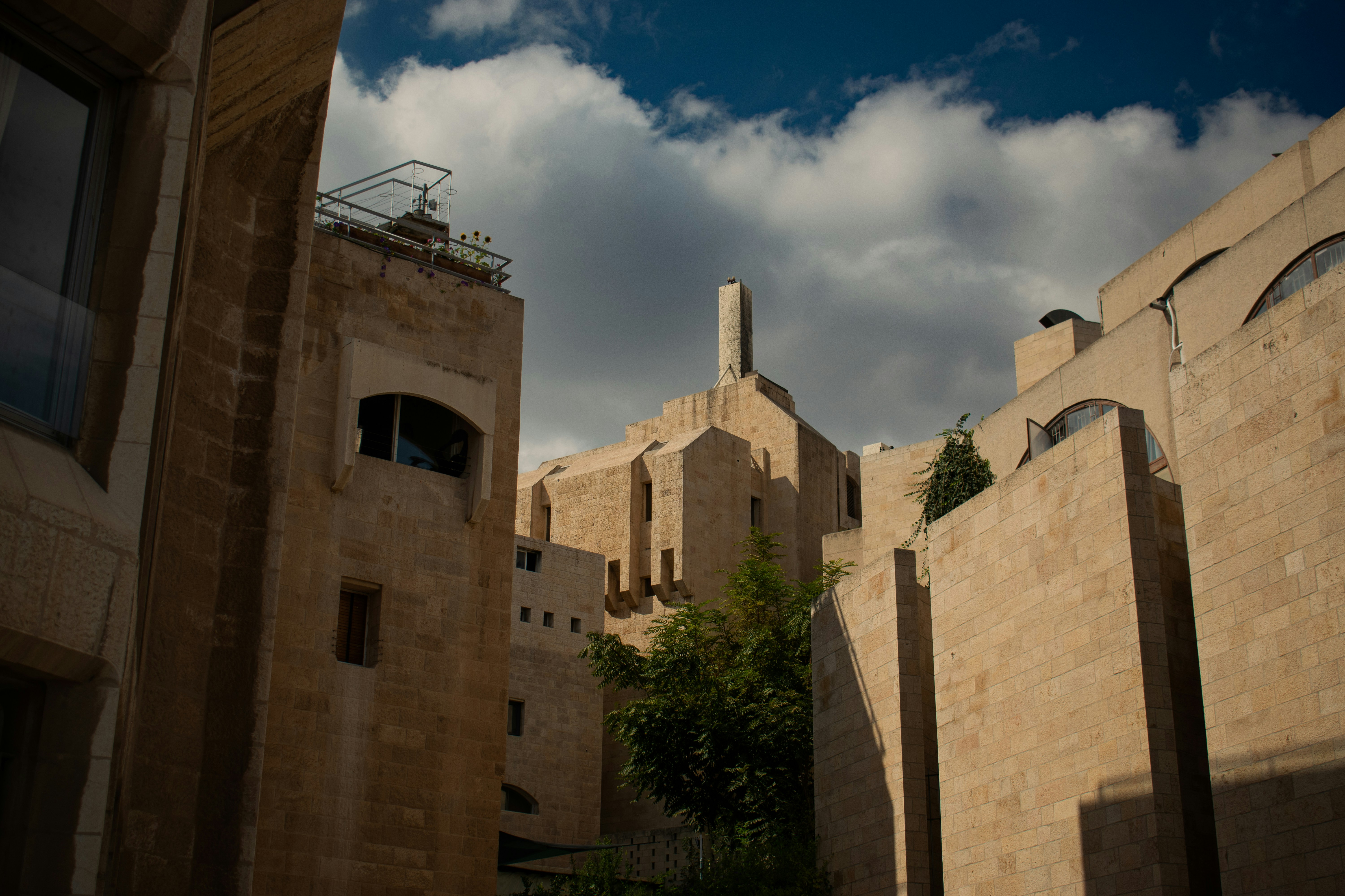 Jerusalem – Safety, Health & Local Etiquette