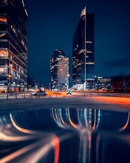 a city skyline at night