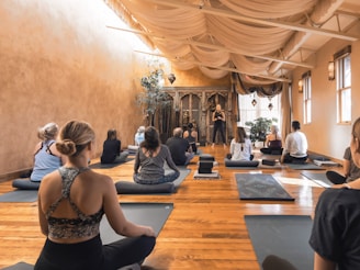 How to choose the right yoga mat for you