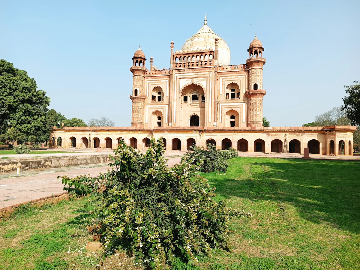 Safdarjung Tomb