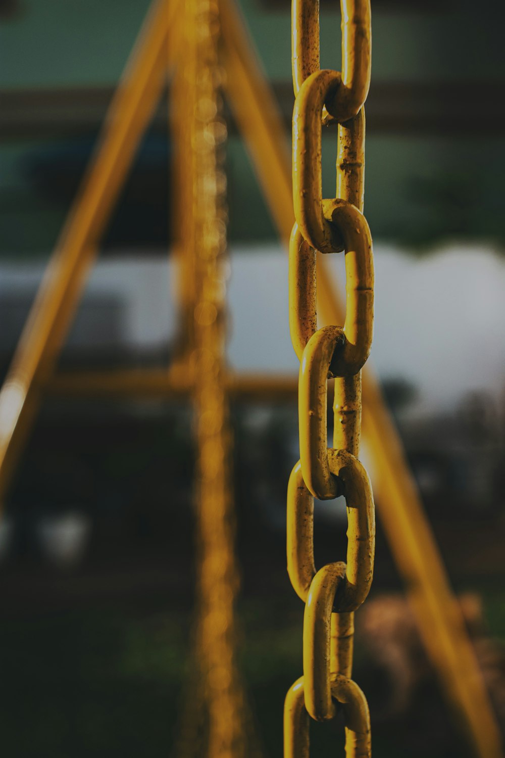 a close-up of a chain