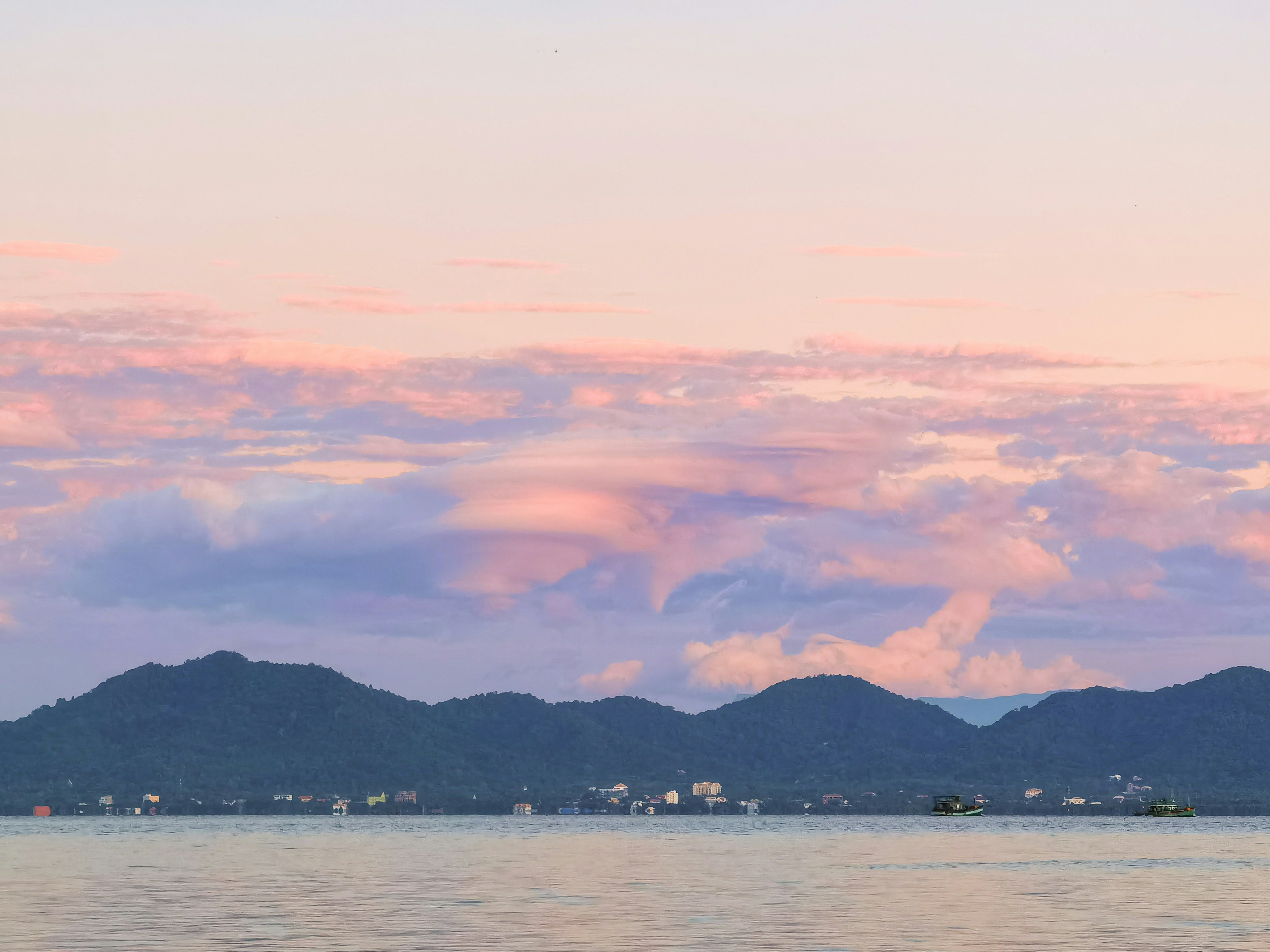 Photo by thoeunratana