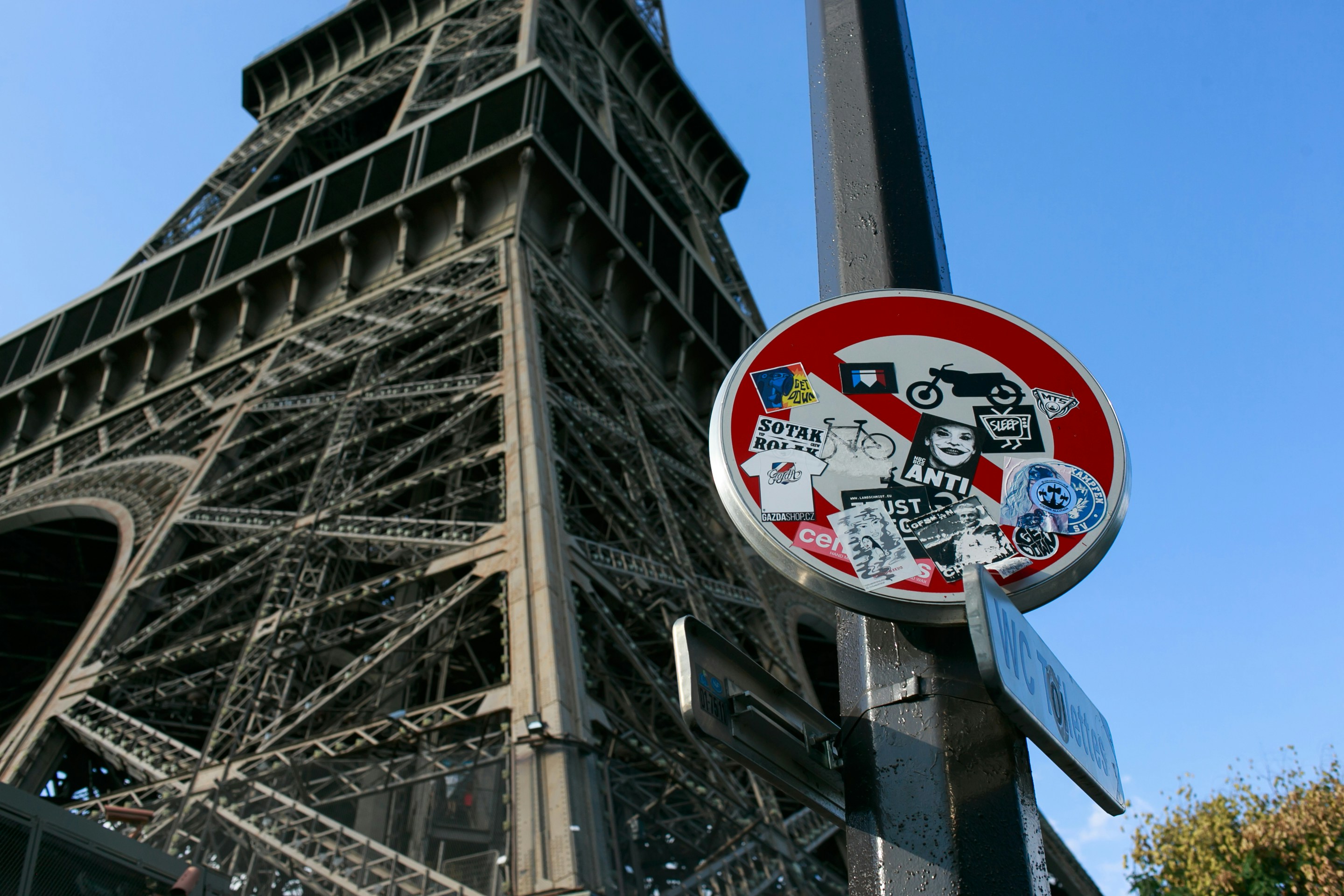 a stop sign in front of a tall building