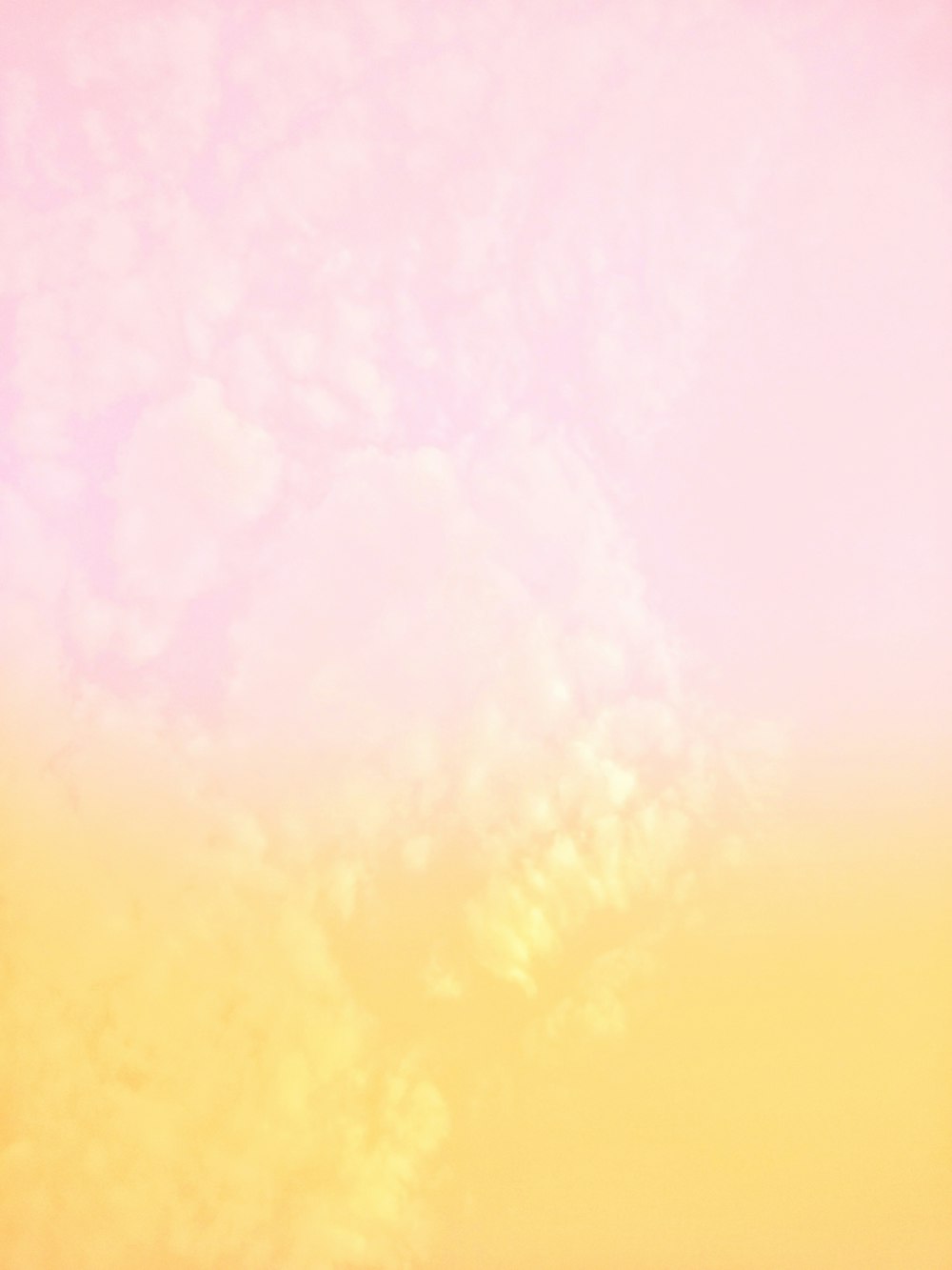 黄色とピンクの雲の接写