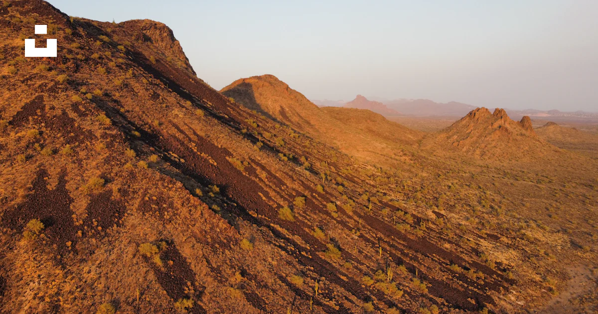 Large Brown Ridge A large brown mountain photo – Free Fountain hills Image on Unsplash