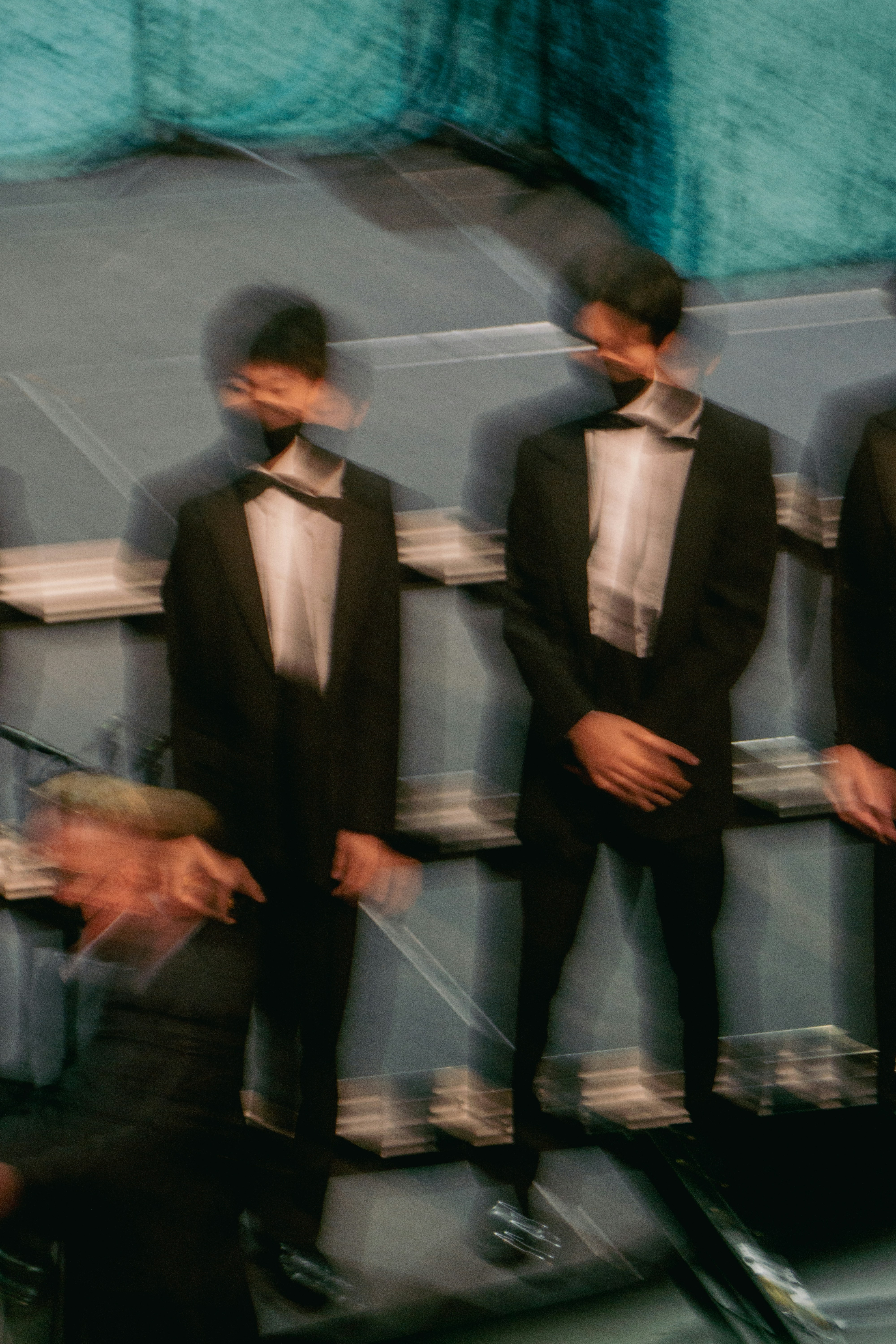 black and white bed linen